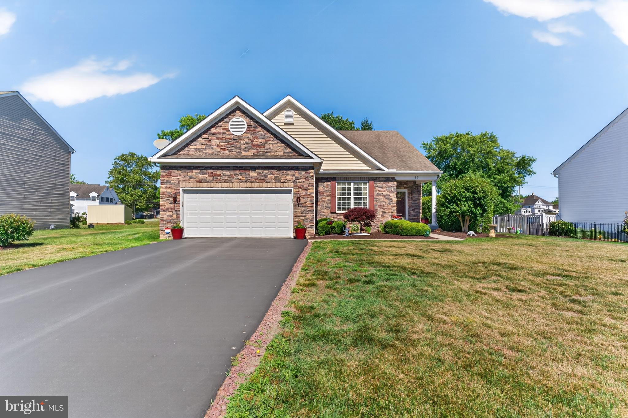 BARKLAY ESTATES - Residential
