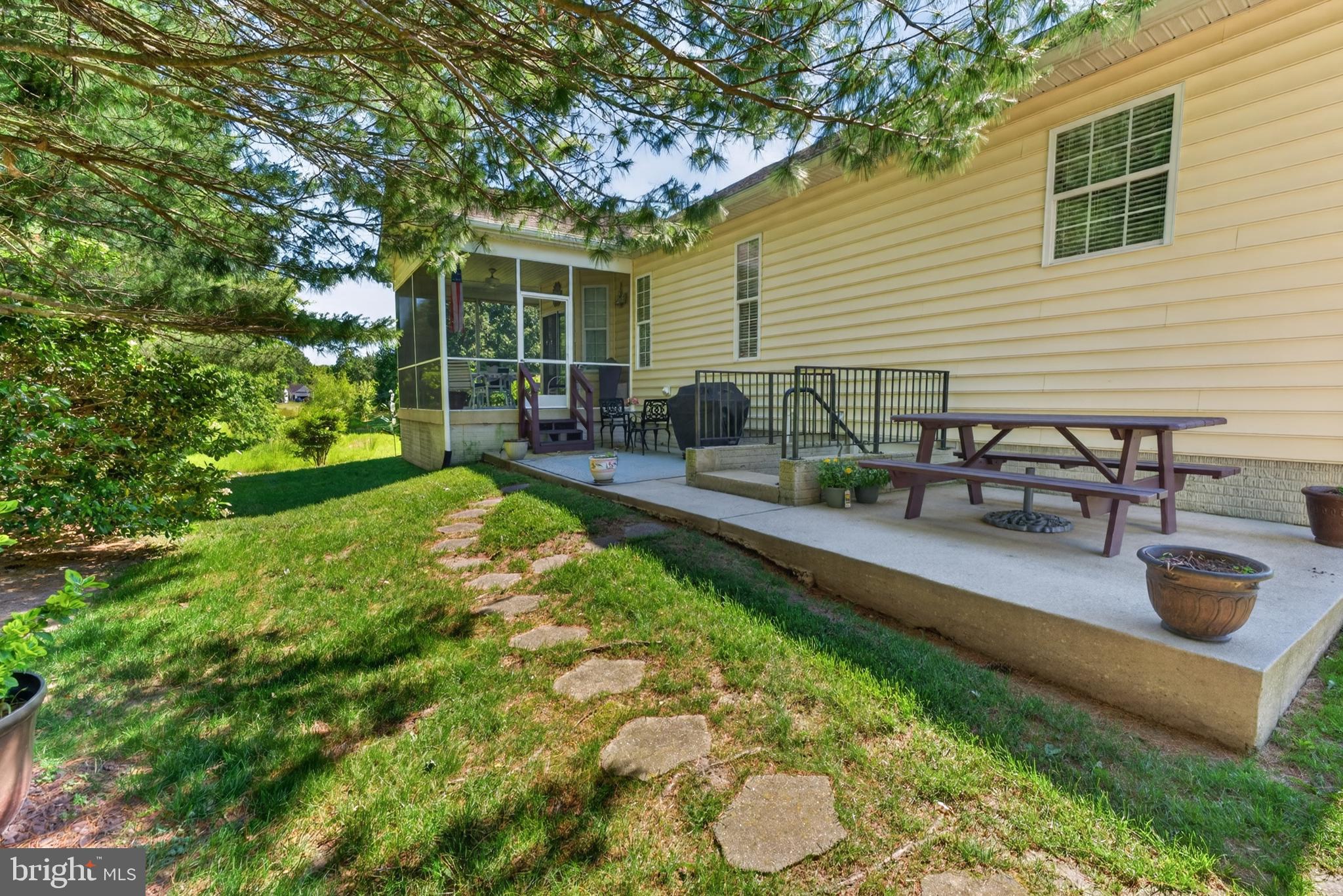 BARKLAY ESTATES - Residential