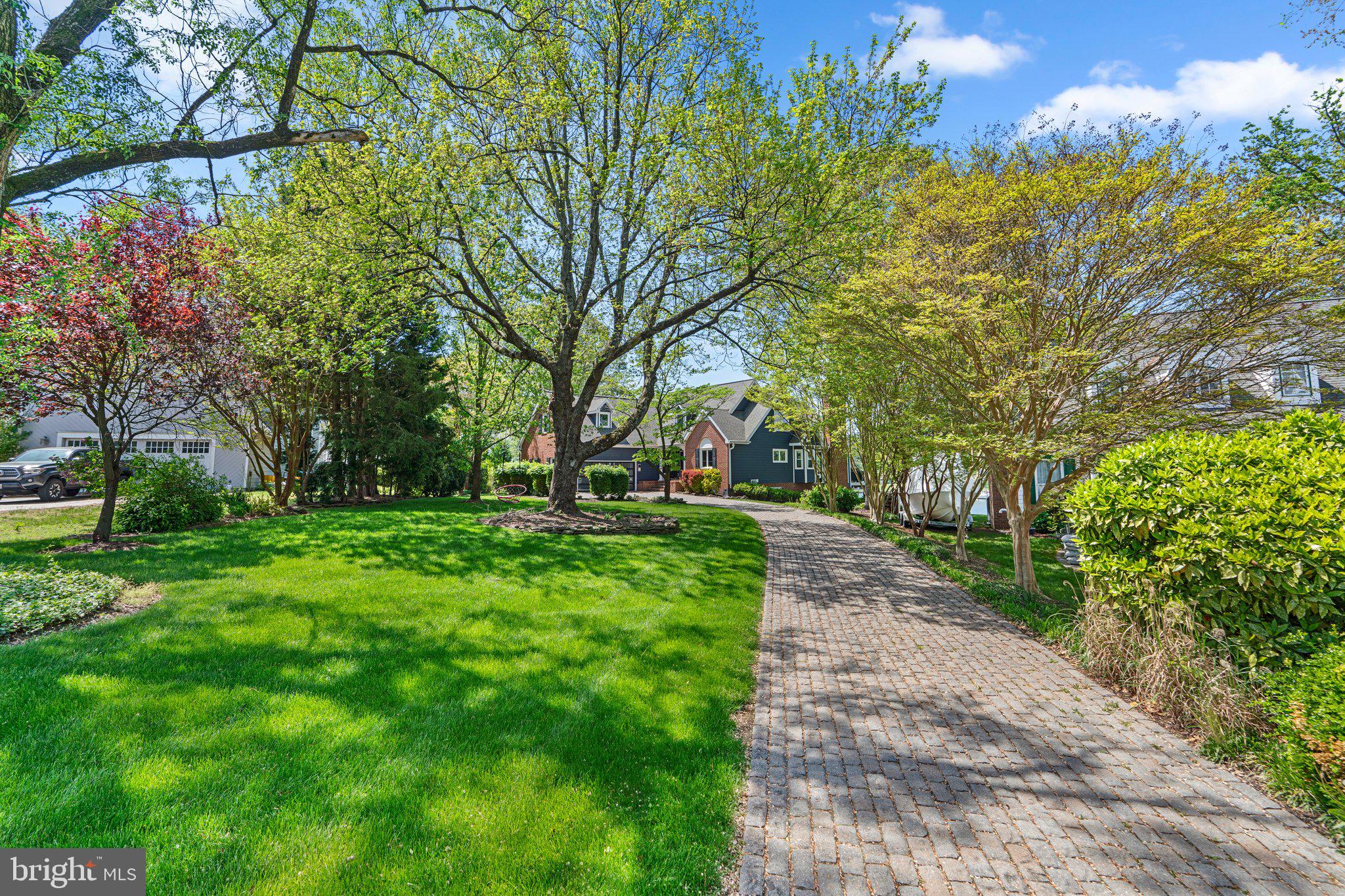 ULMSTEAD ESTATES - Residential