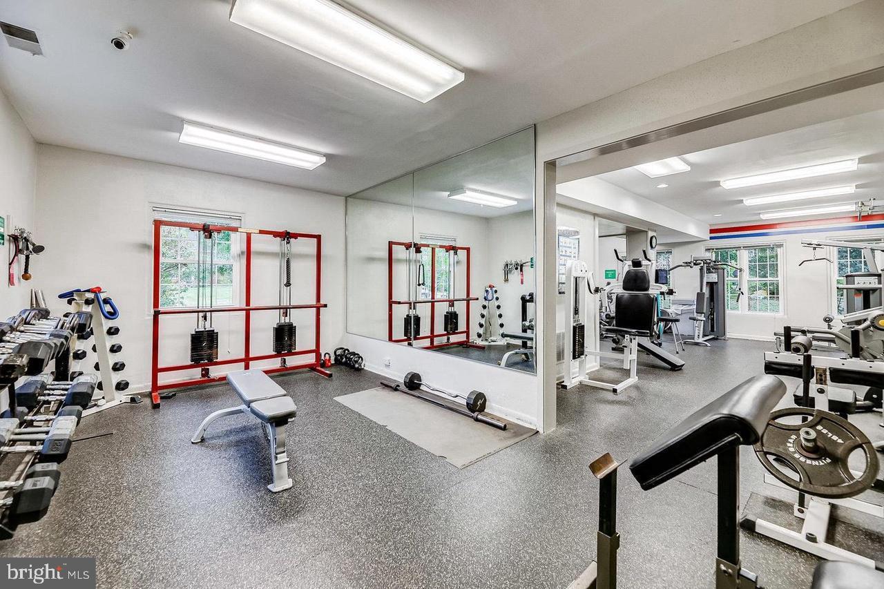 PARK  FAIRFAX - Residential Lease