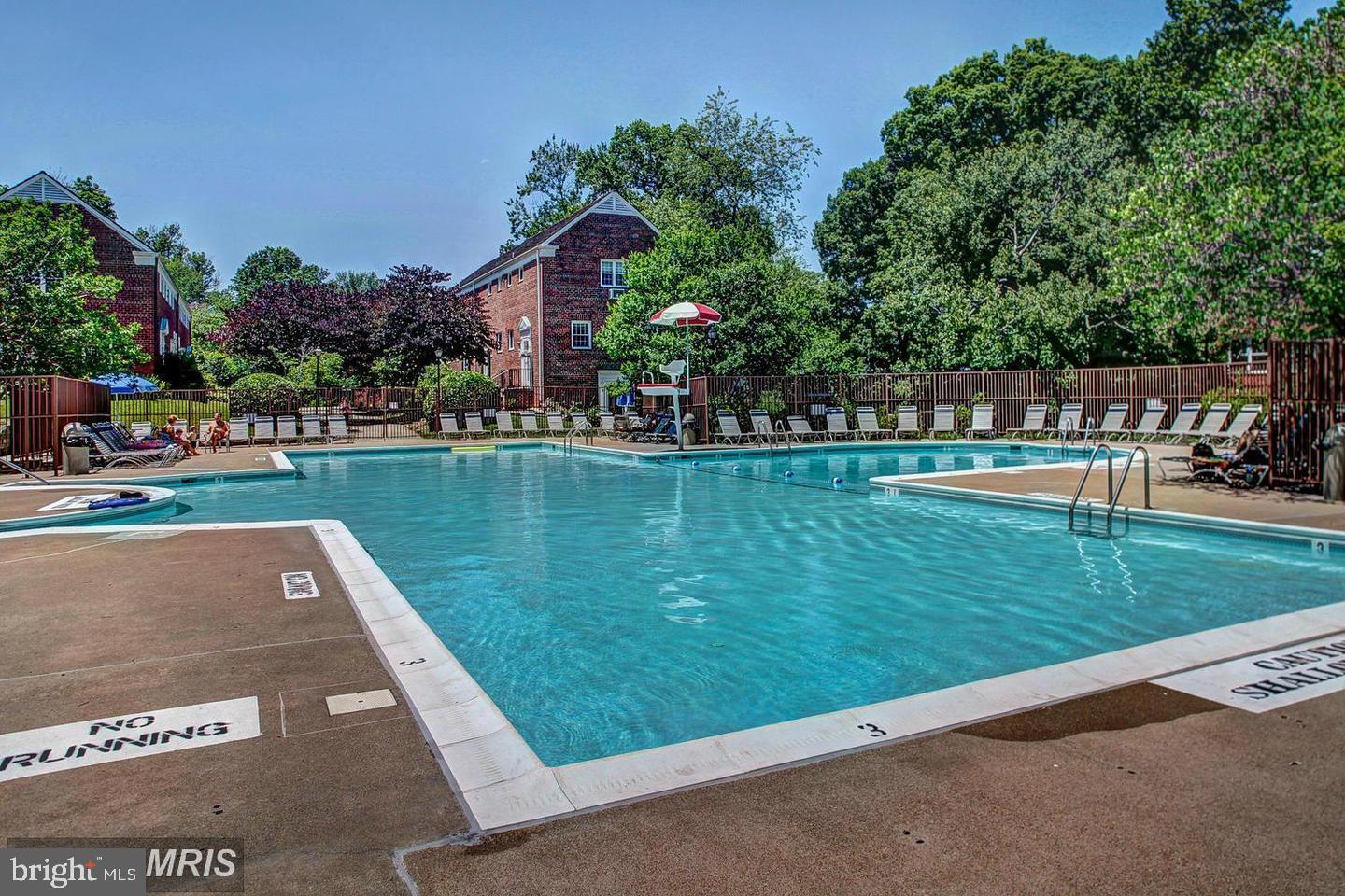 PARK  FAIRFAX - Residential Lease