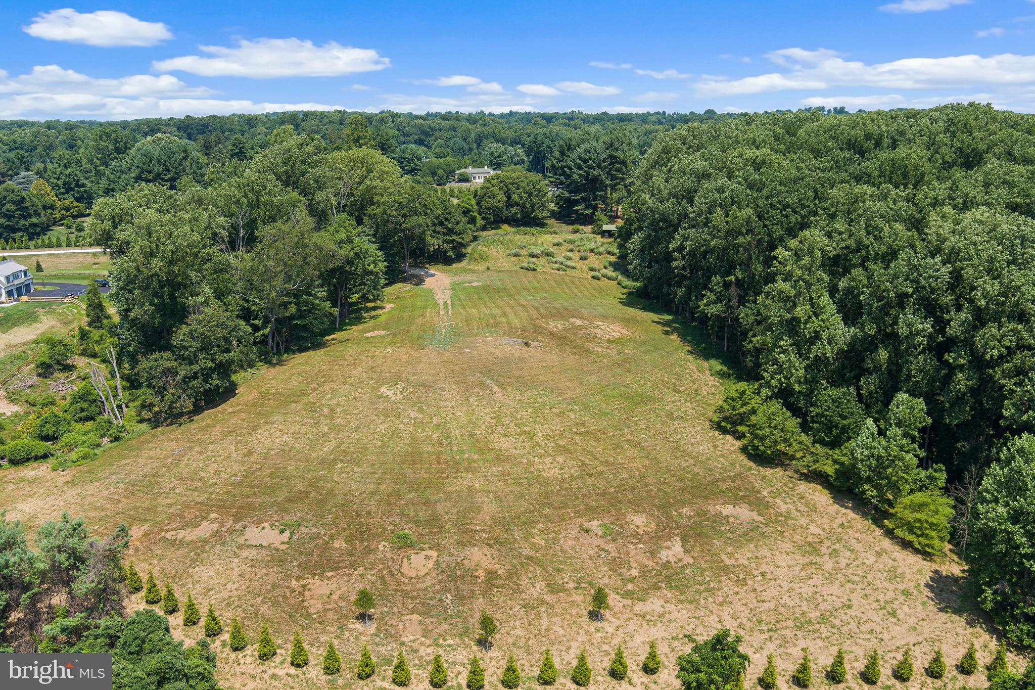LUTHERVILLE - Land