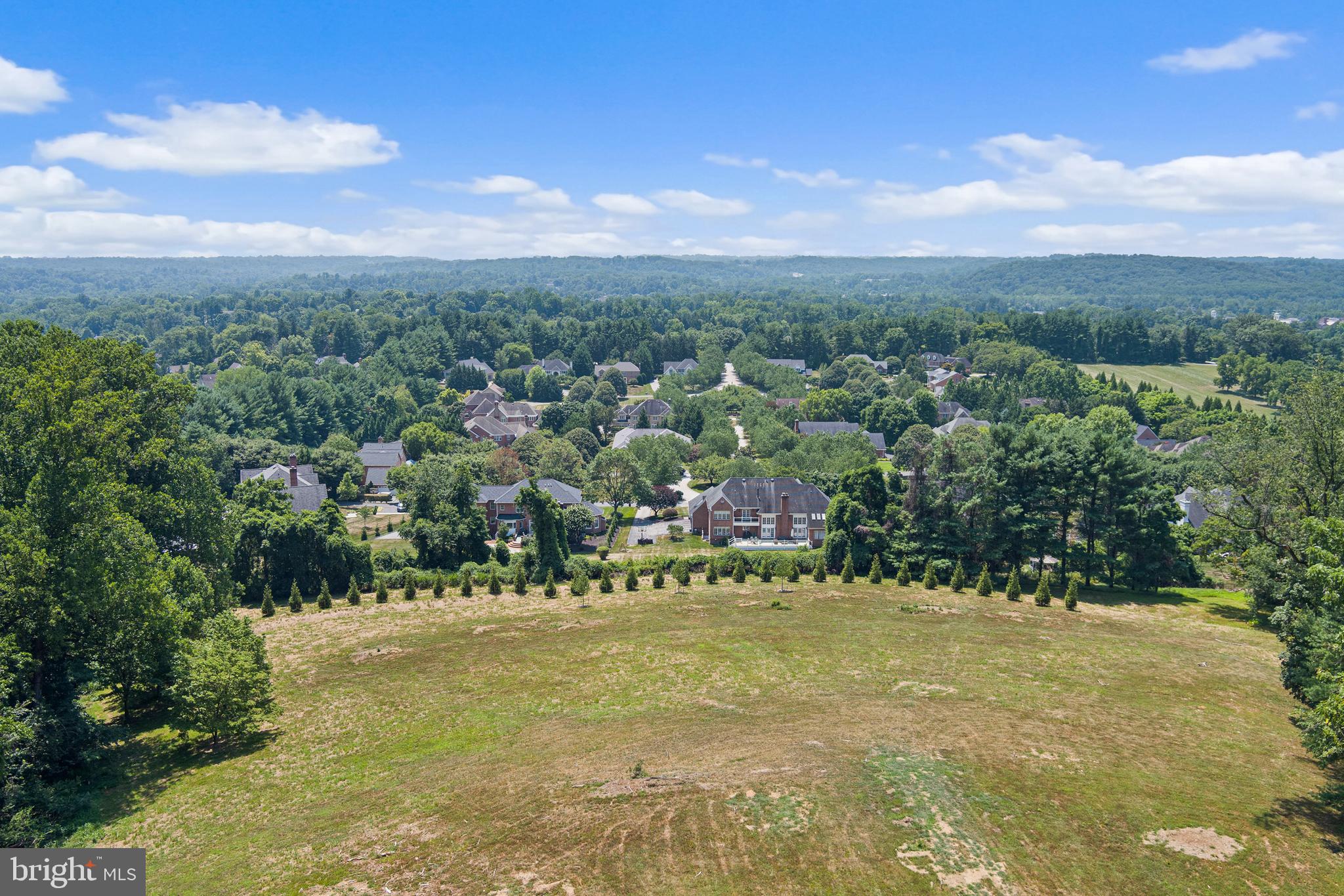 LUTHERVILLE - Land