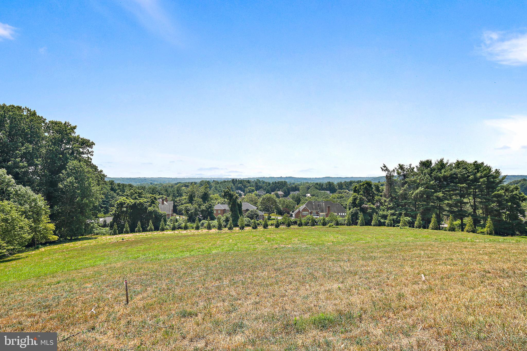 LUTHERVILLE - Land