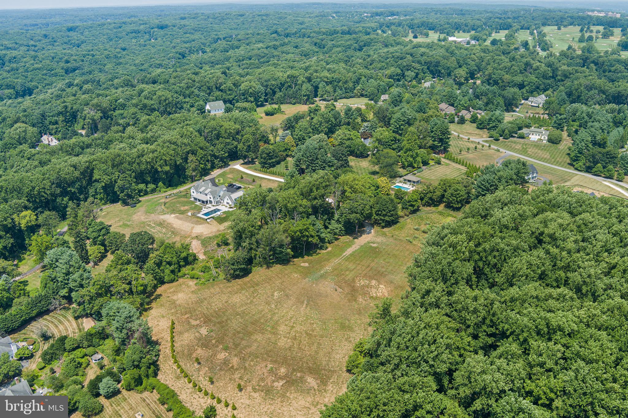 LUTHERVILLE - Land