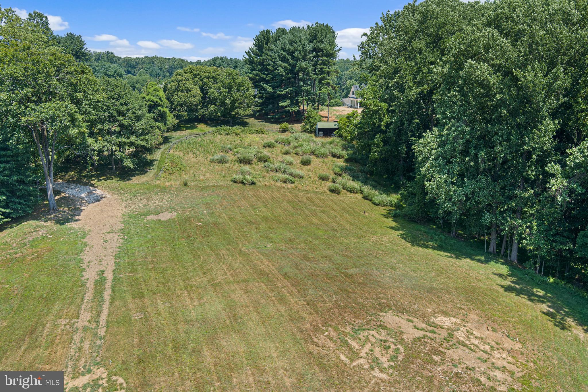 LUTHERVILLE - Land