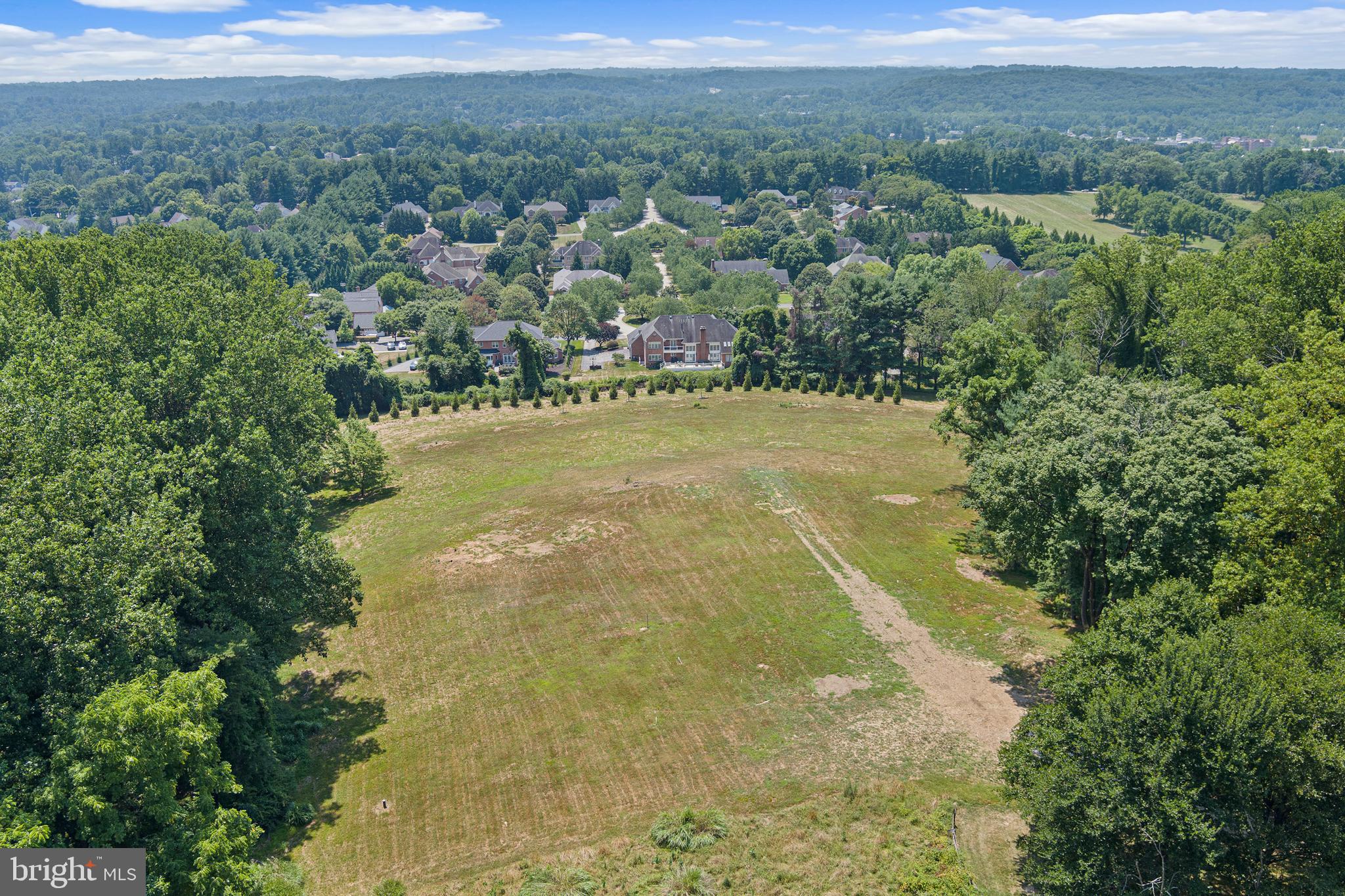 LUTHERVILLE - Land