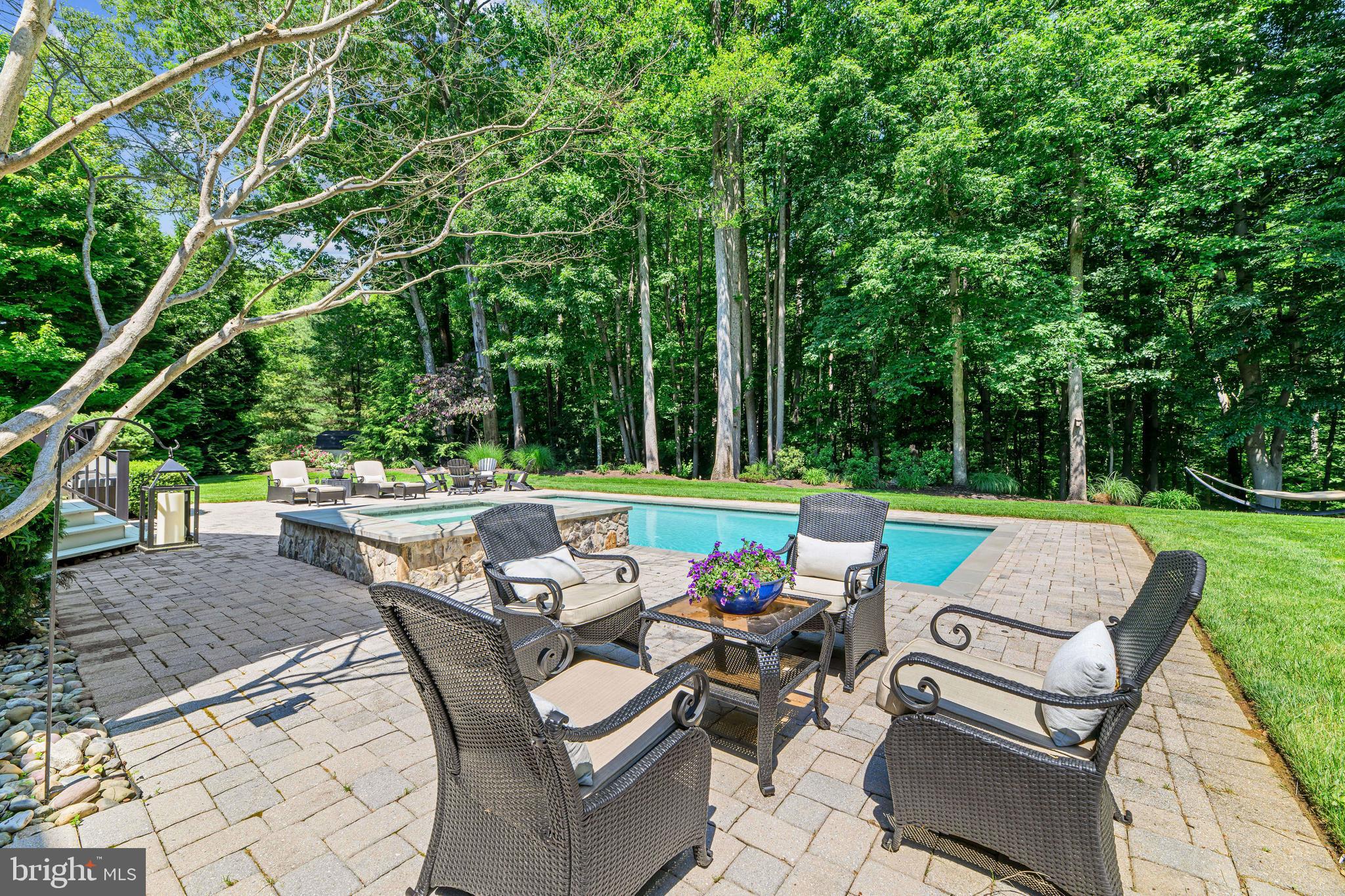 PENDERBROOKE - Residential