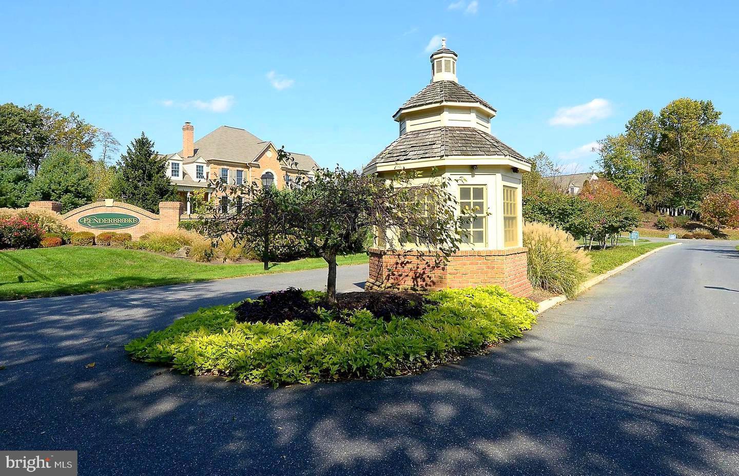 PENDERBROOKE - Residential