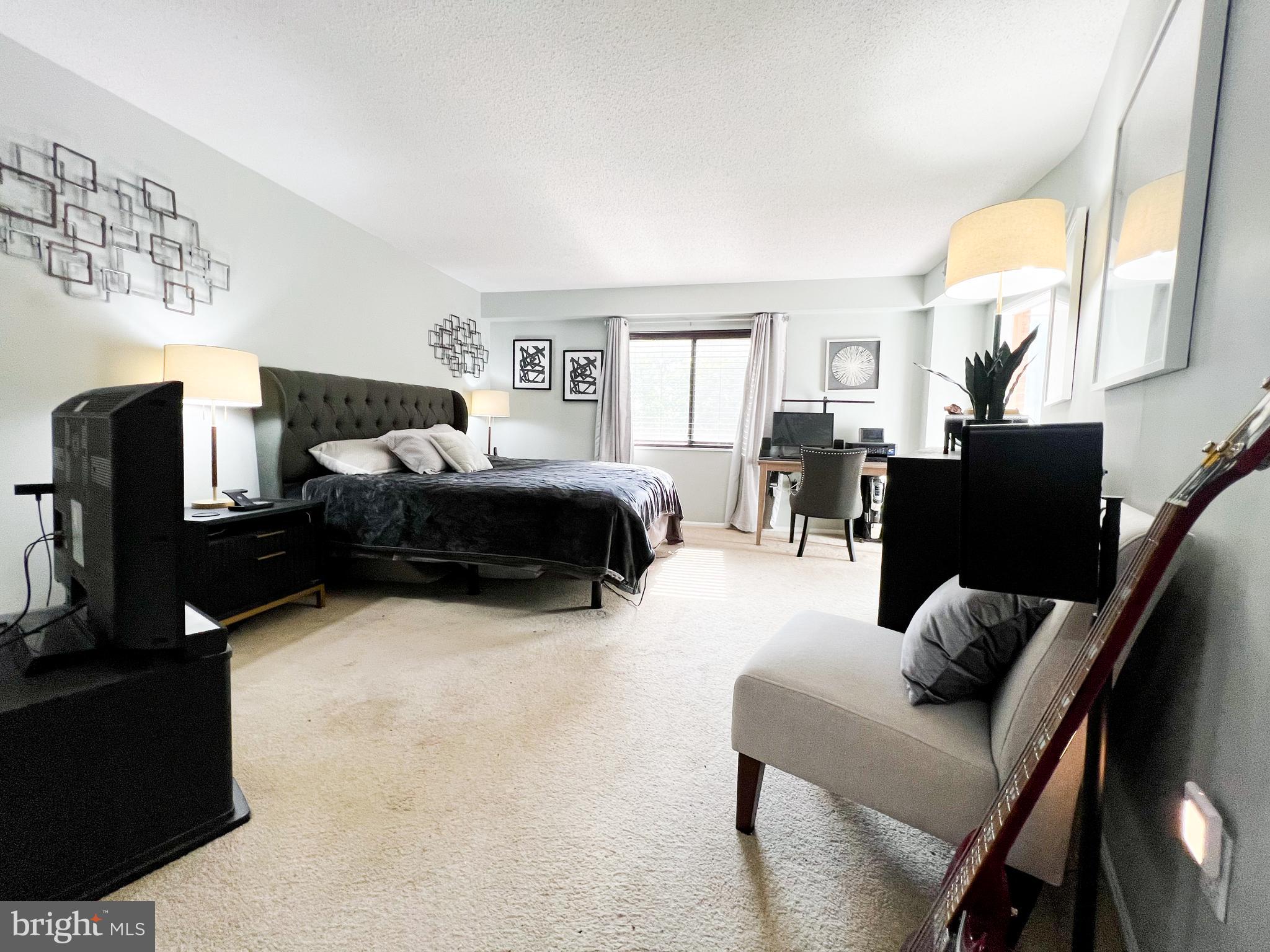 GREENS AT LEISURE WORLD - Residential