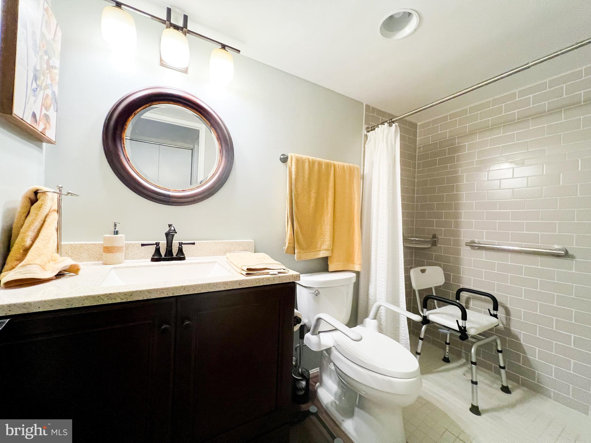 GREENS AT LEISURE WORLD - Residential