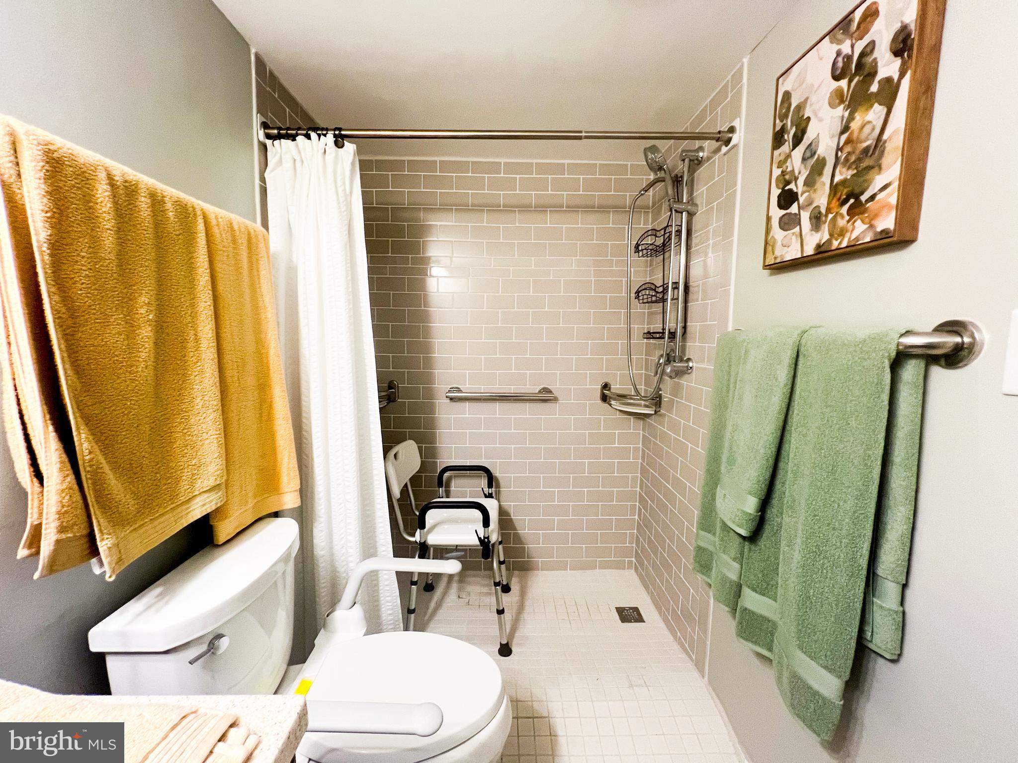 GREENS AT LEISURE WORLD - Residential