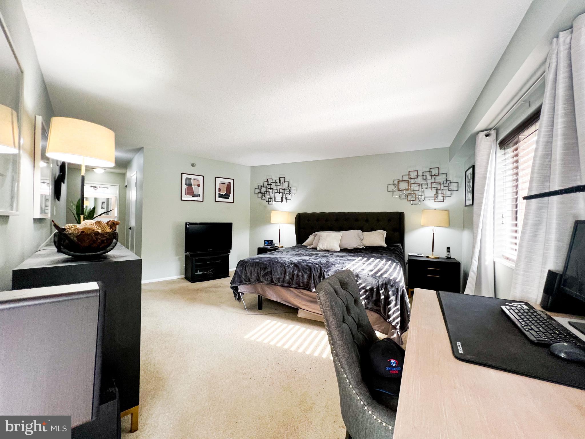 GREENS AT LEISURE WORLD - Residential