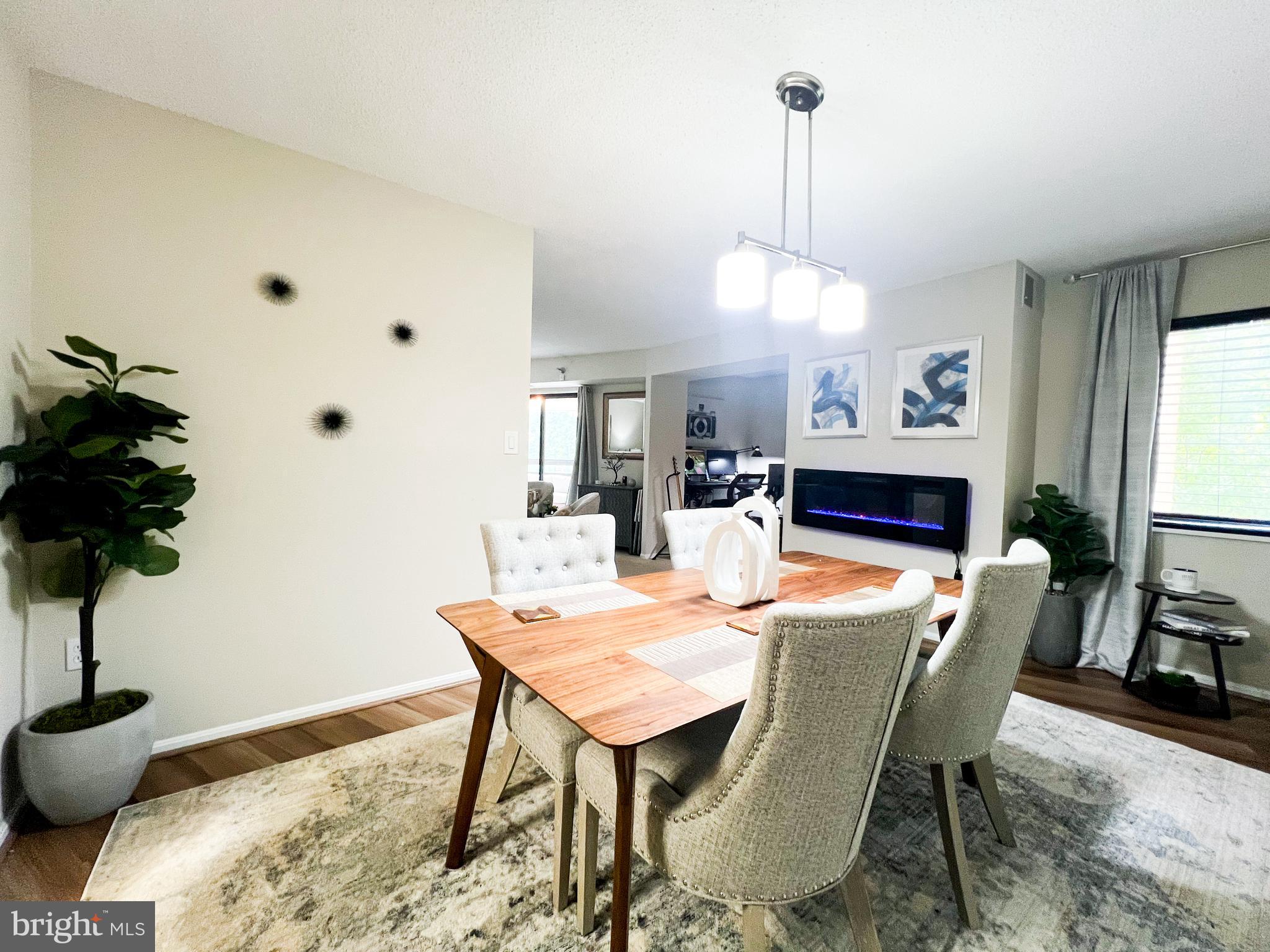 GREENS AT LEISURE WORLD - Residential