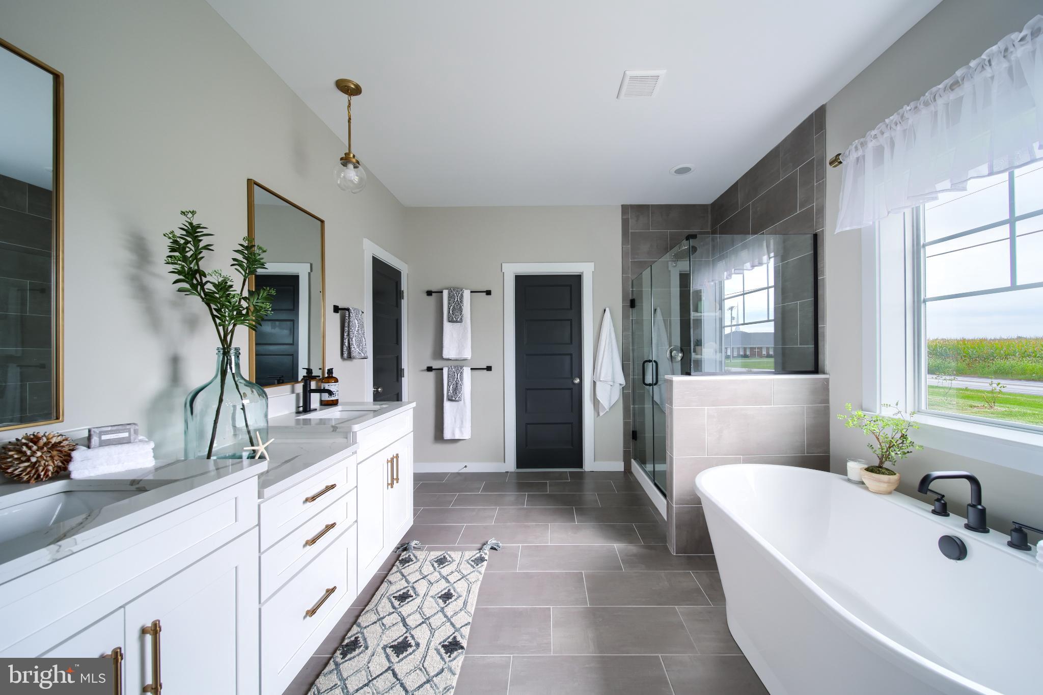 LEGACY FARMS - Residential