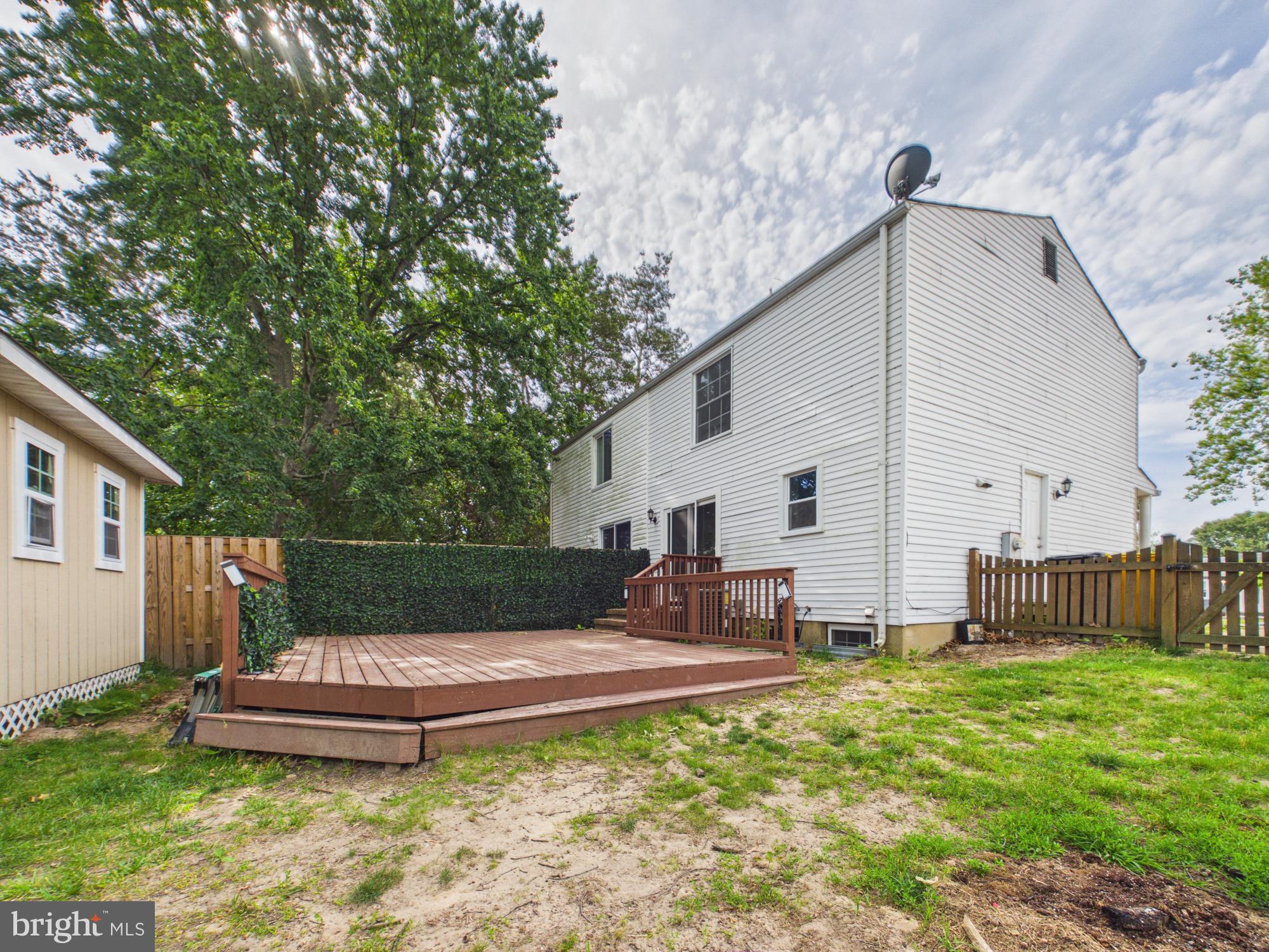 WEDGEWOOD FOREST - Residential