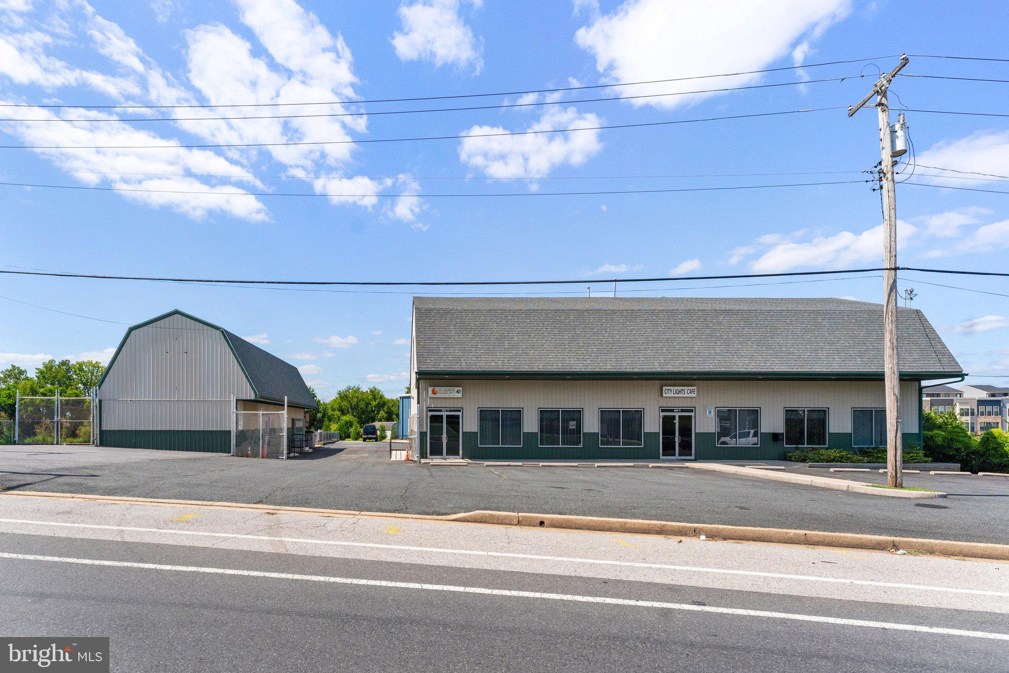 DUNDALK - Commercial Sale