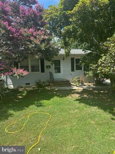 3 bedroom 1 bath home in the Delmar school district!.   Great location and great street.  Bring your vision and effort to get this home back to its potential.  Home is sold as-is!