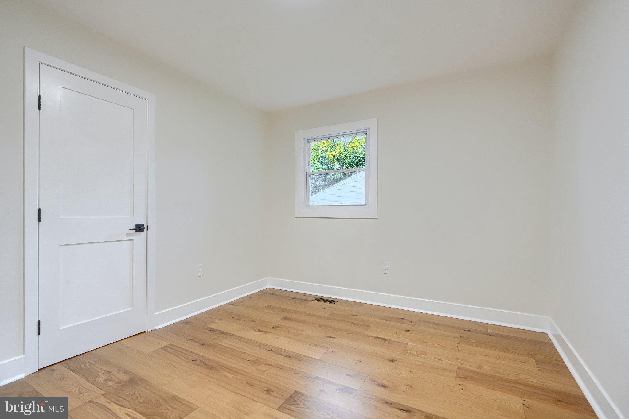 STONELEIGH - Residential