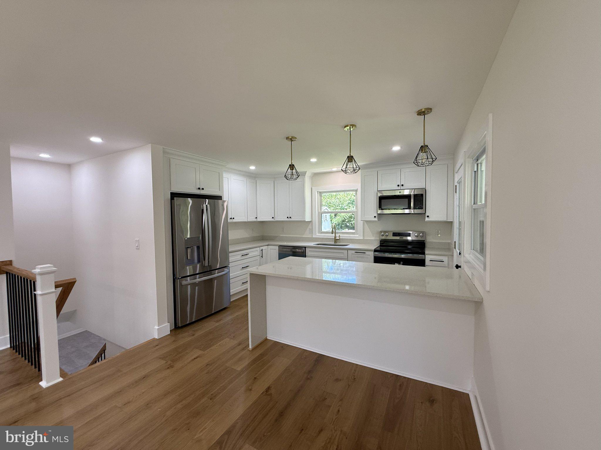 STONELEIGH - Residential