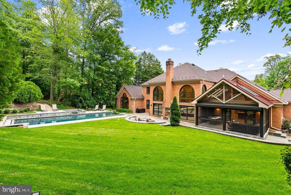 SWINKS MILL WOODS - Residential
