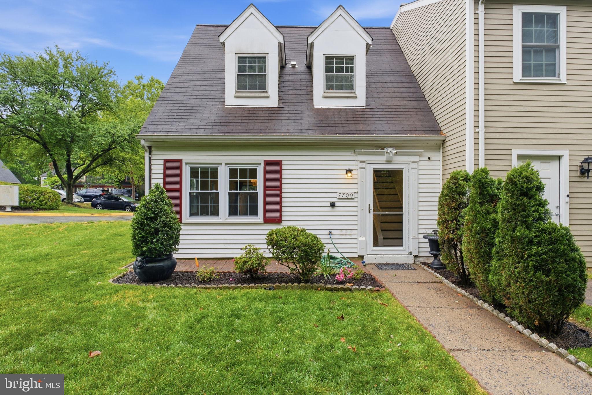 NEWINGTON STATION - Residential