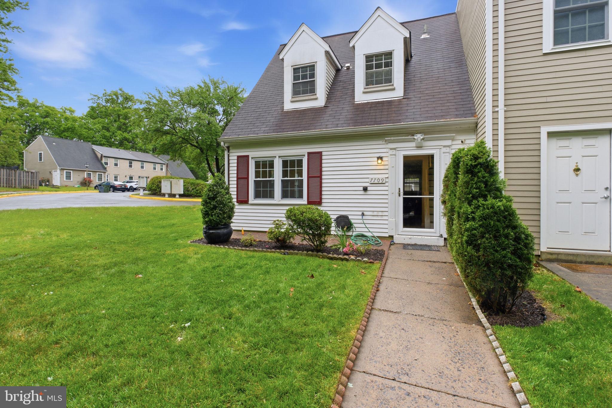 NEWINGTON STATION - Residential