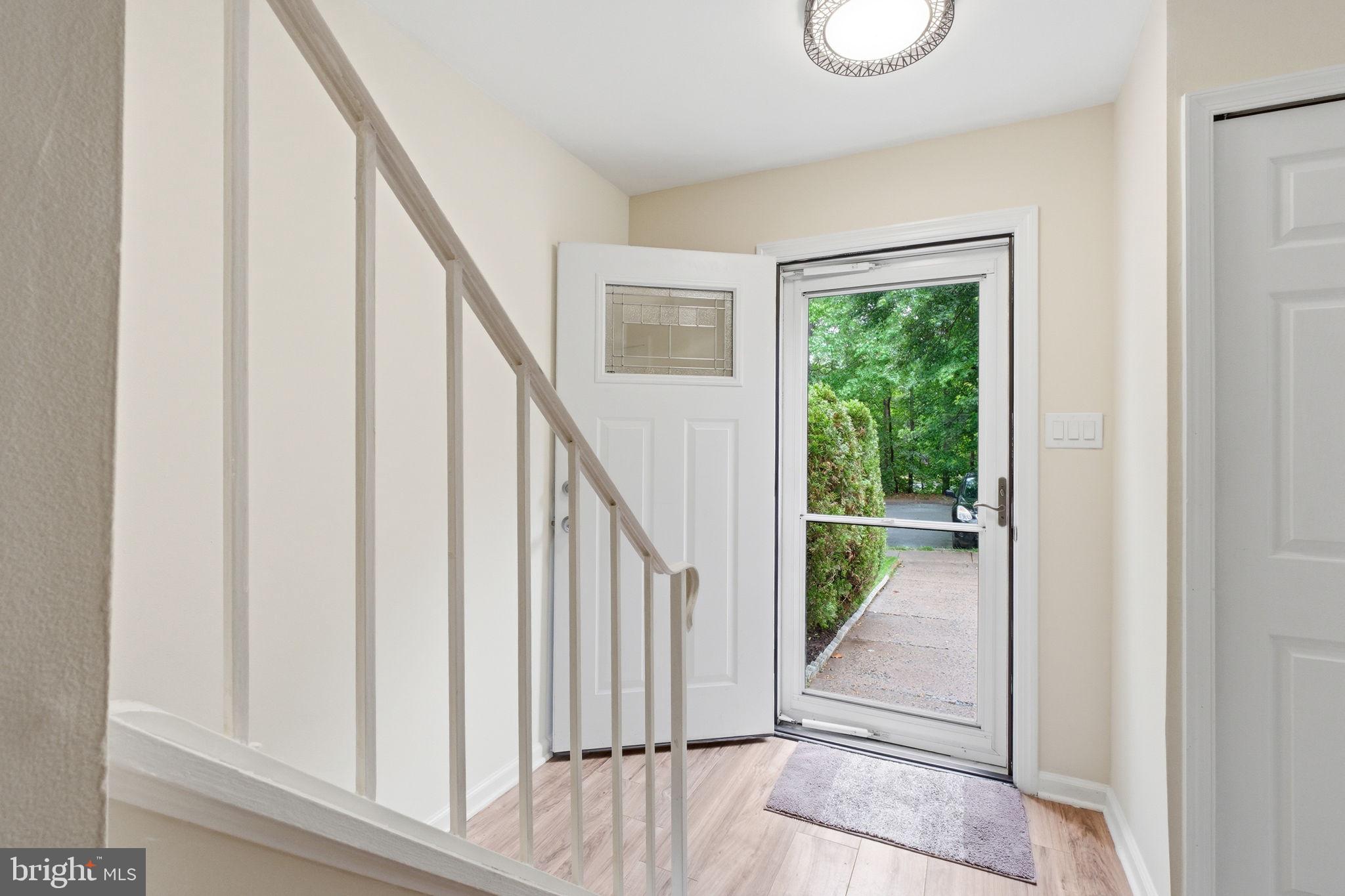NEWINGTON STATION - Residential