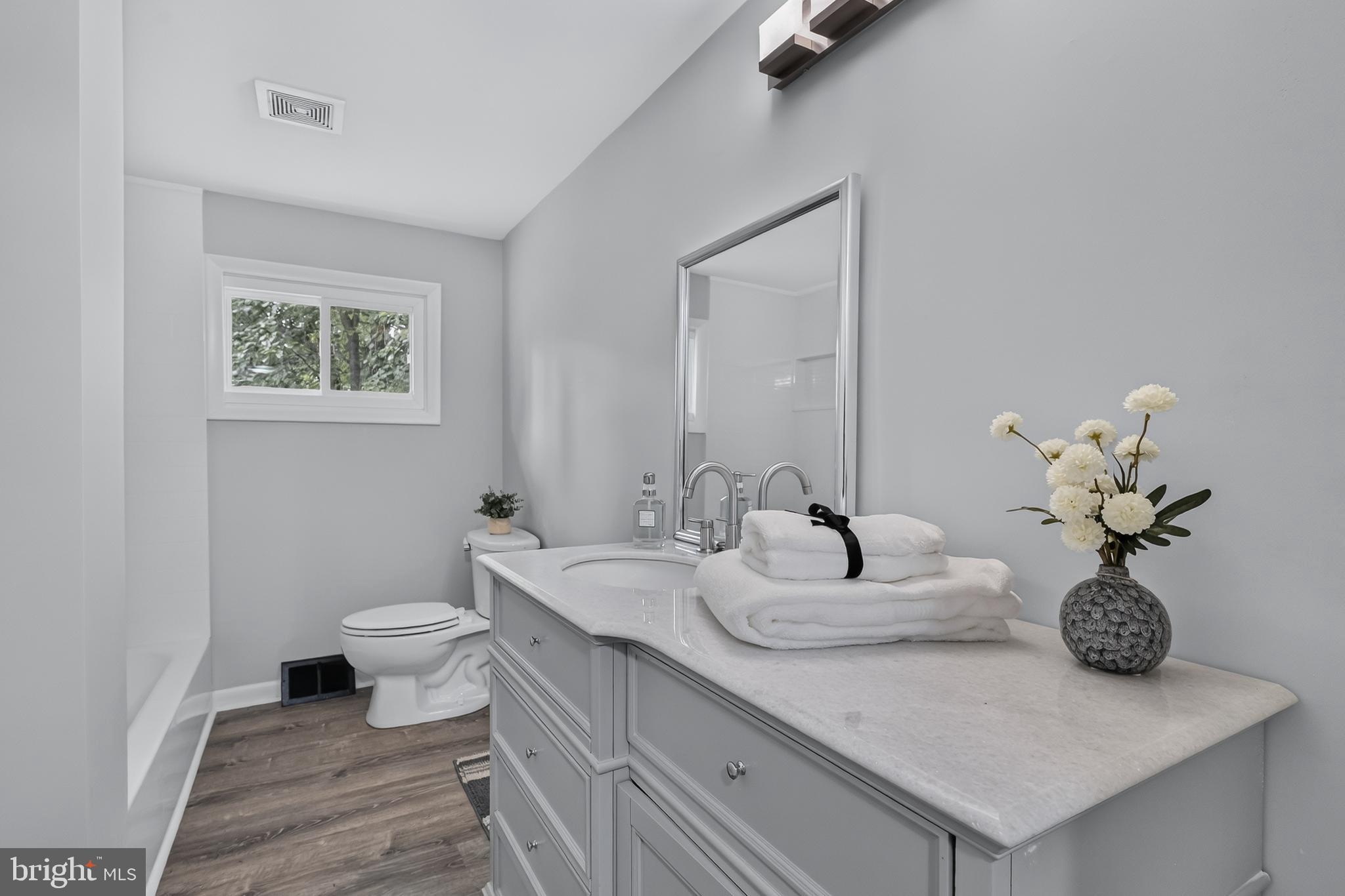CHELSEA BEACH - Residential