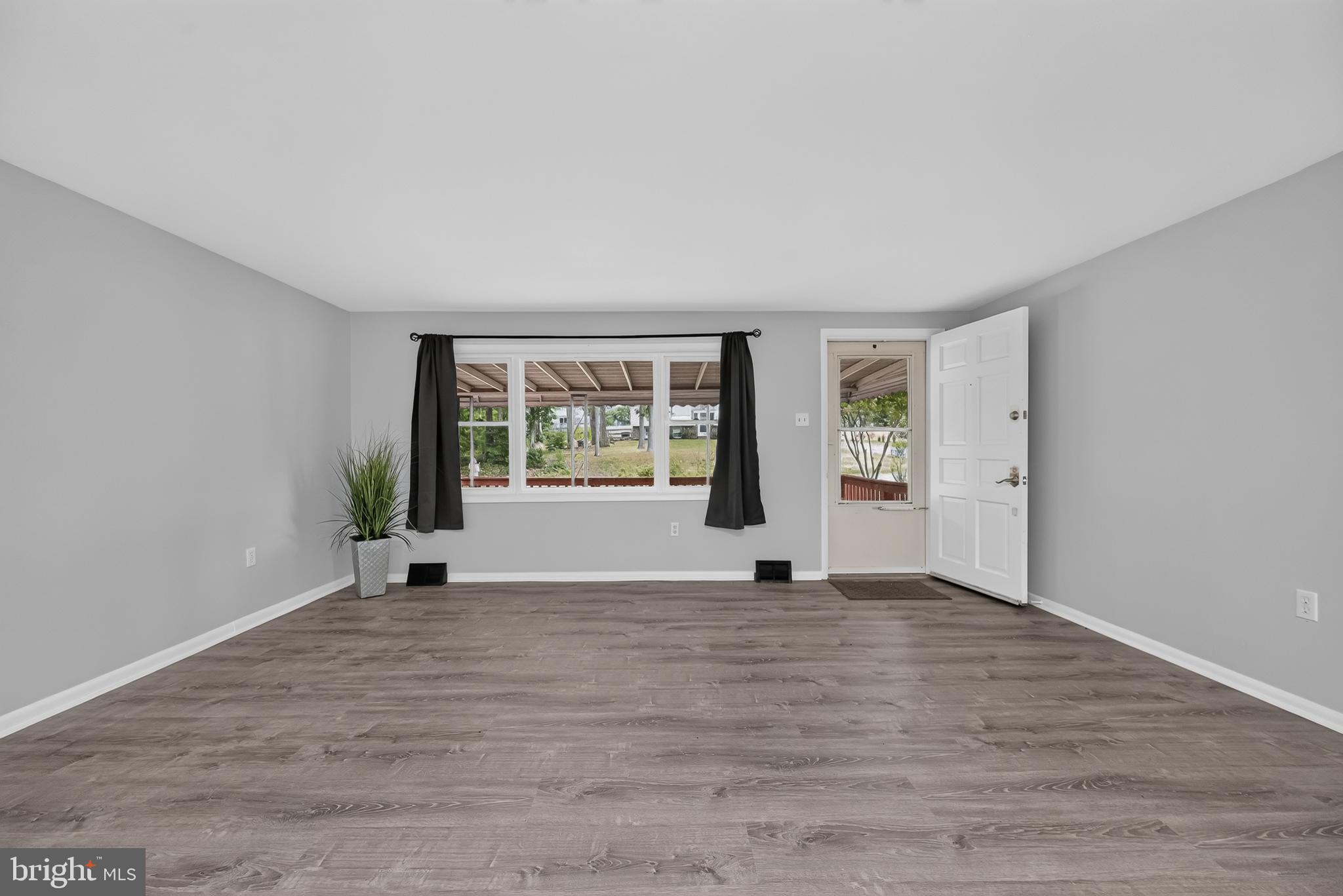 CHELSEA BEACH - Residential