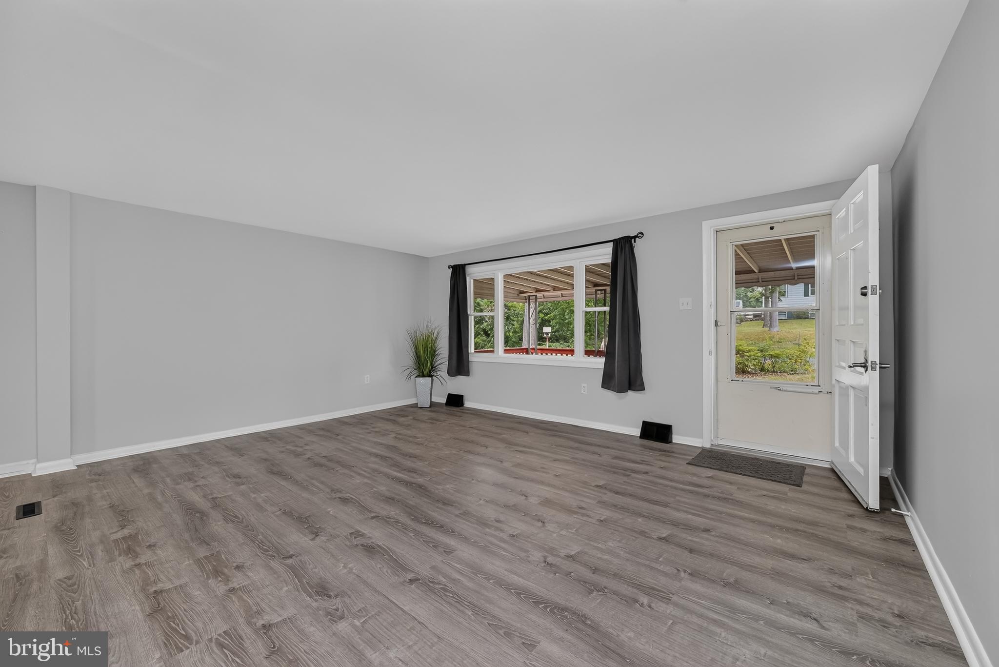 CHELSEA BEACH - Residential