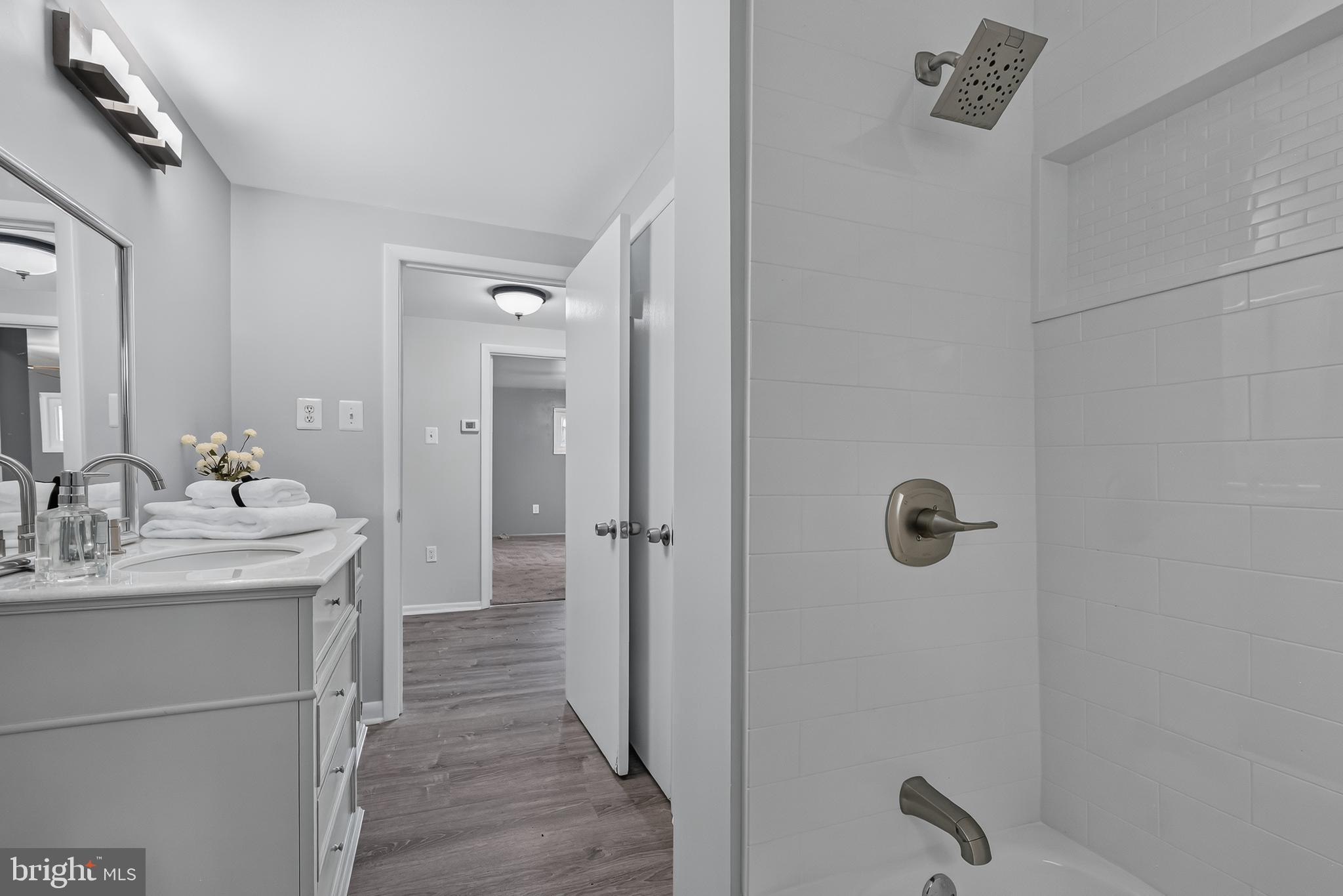 CHELSEA BEACH - Residential