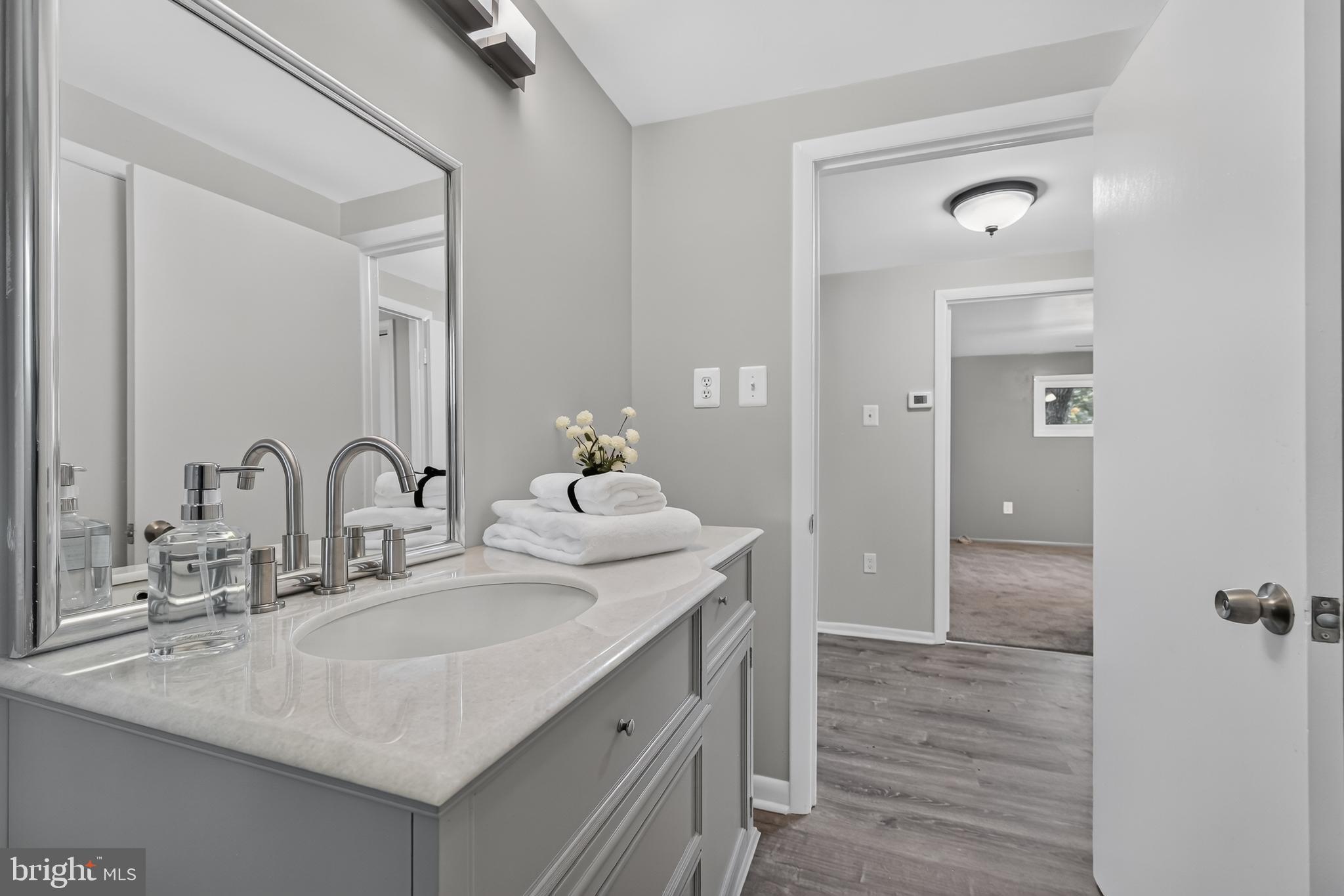 CHELSEA BEACH - Residential