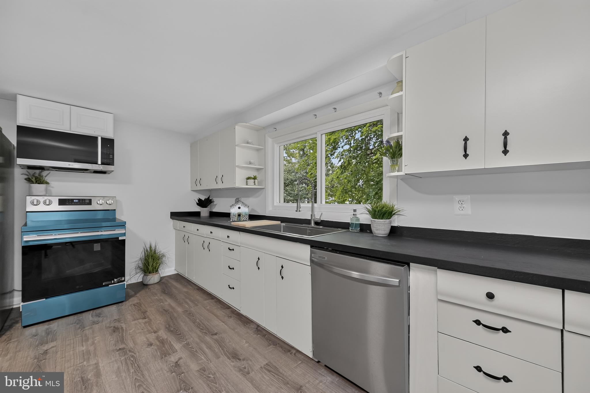 CHELSEA BEACH - Residential