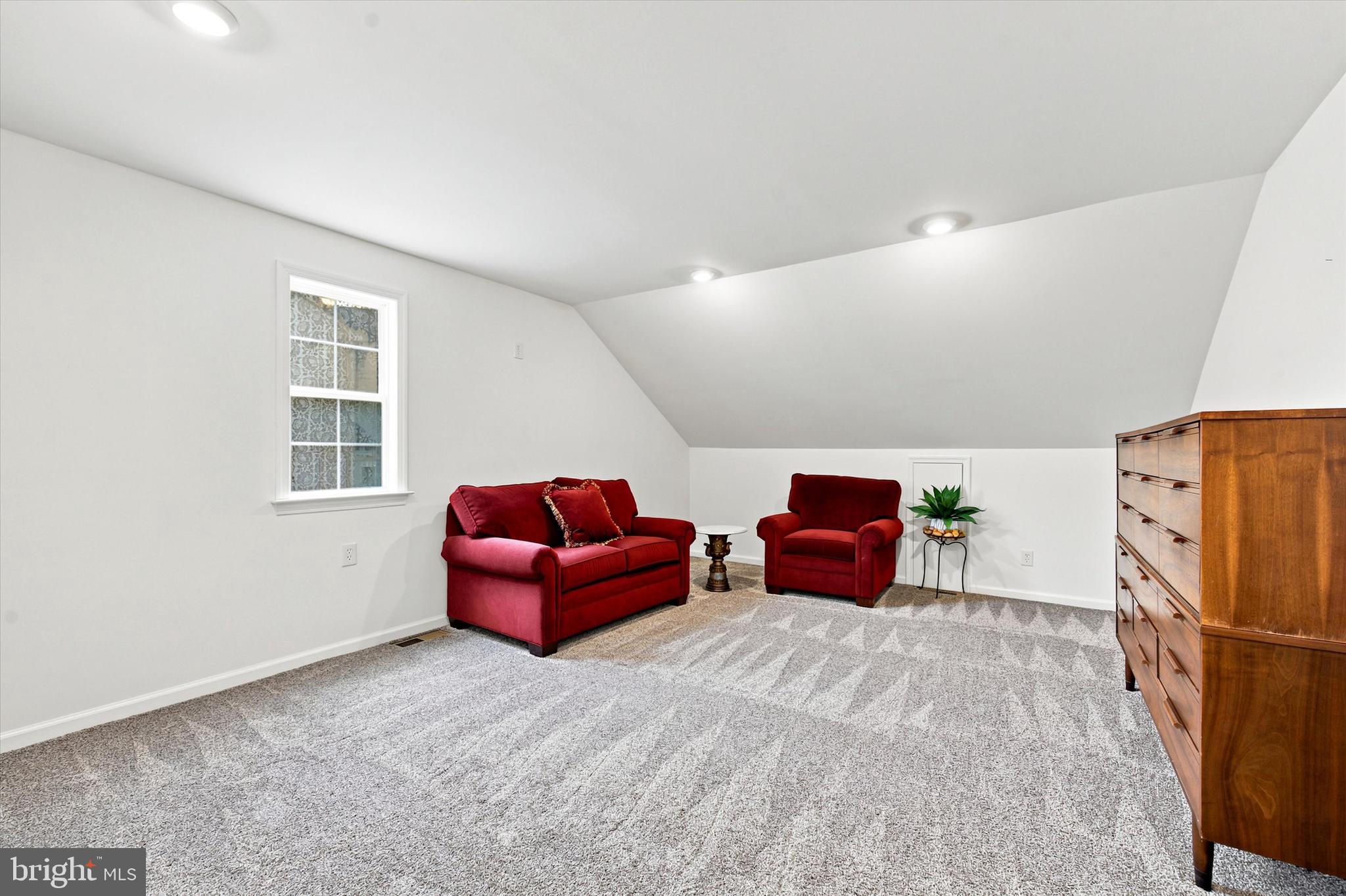 SPRING VALLEY ESTATE - Residential