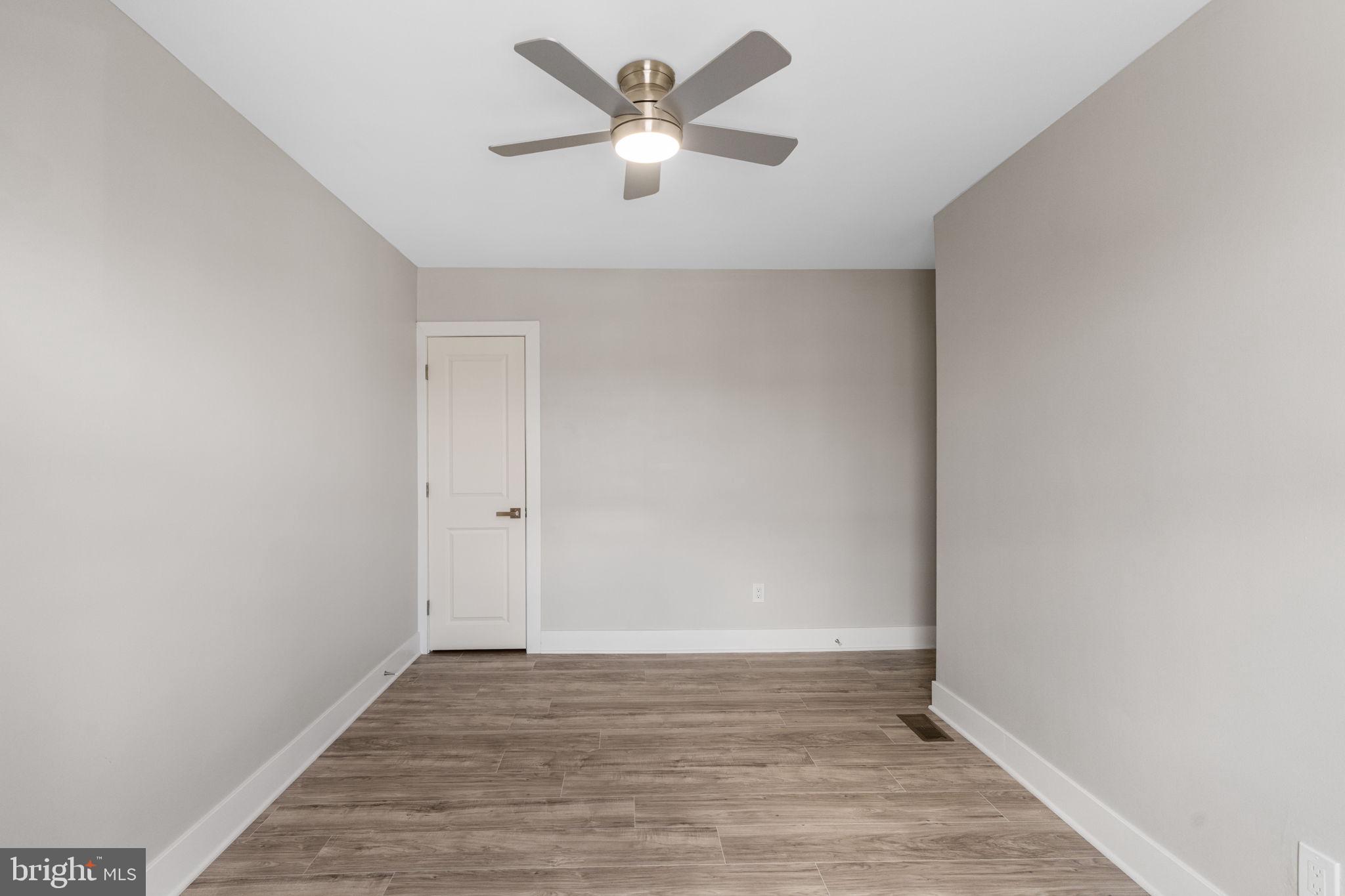 HOLMESBURG - Residential