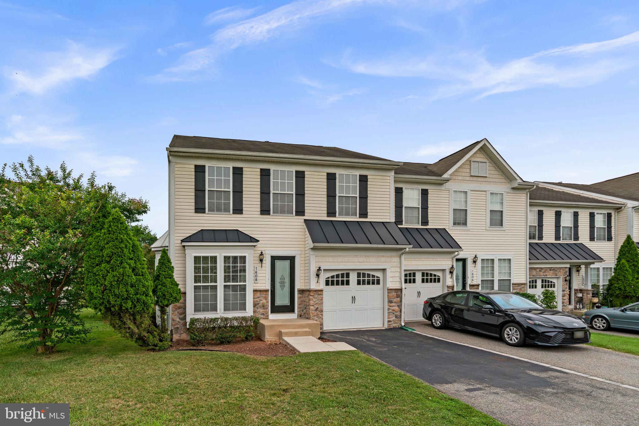VILLAGES OF DORCHESTER - Residential