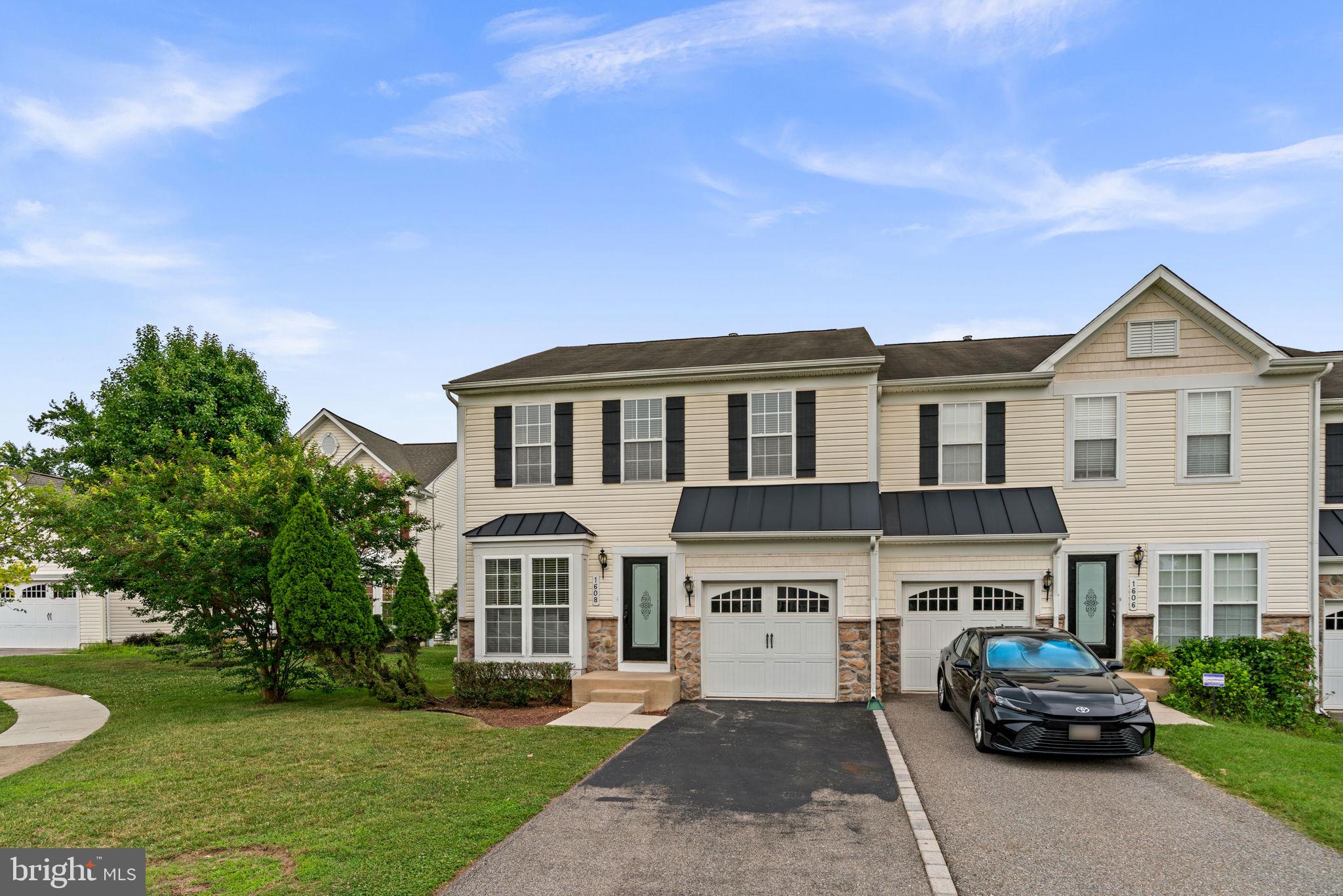 VILLAGES OF DORCHESTER - Residential
