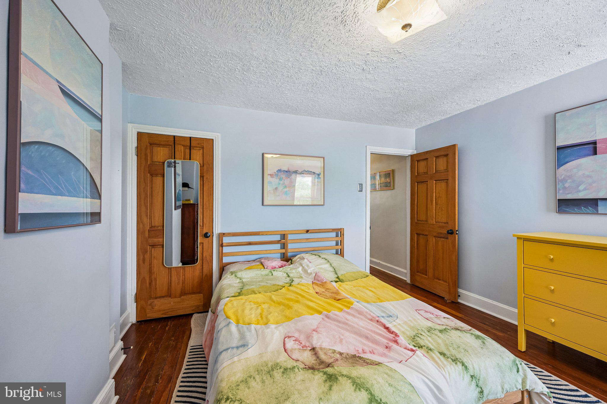 EAST FALLS - Residential