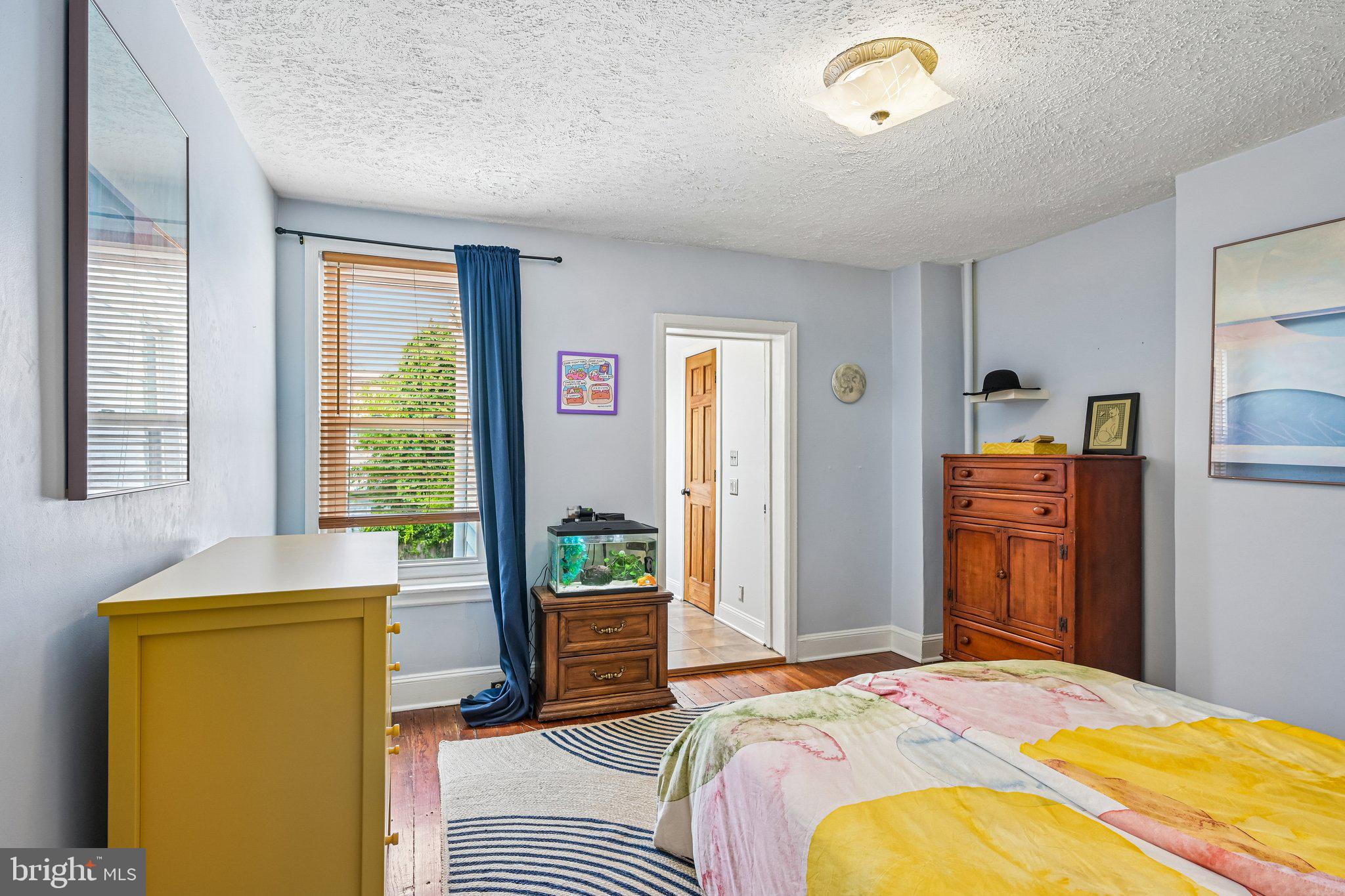 EAST FALLS - Residential