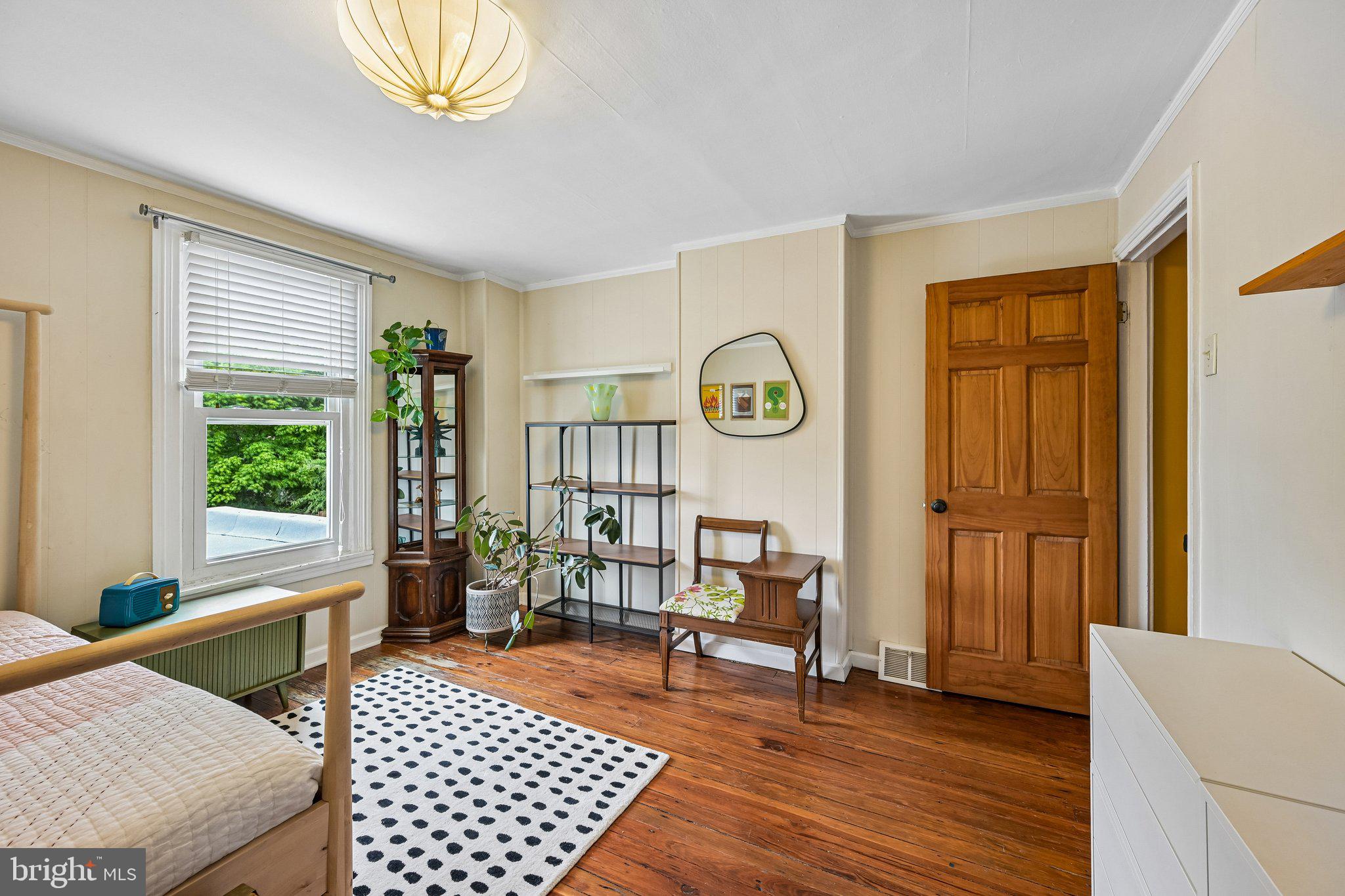 EAST FALLS - Residential