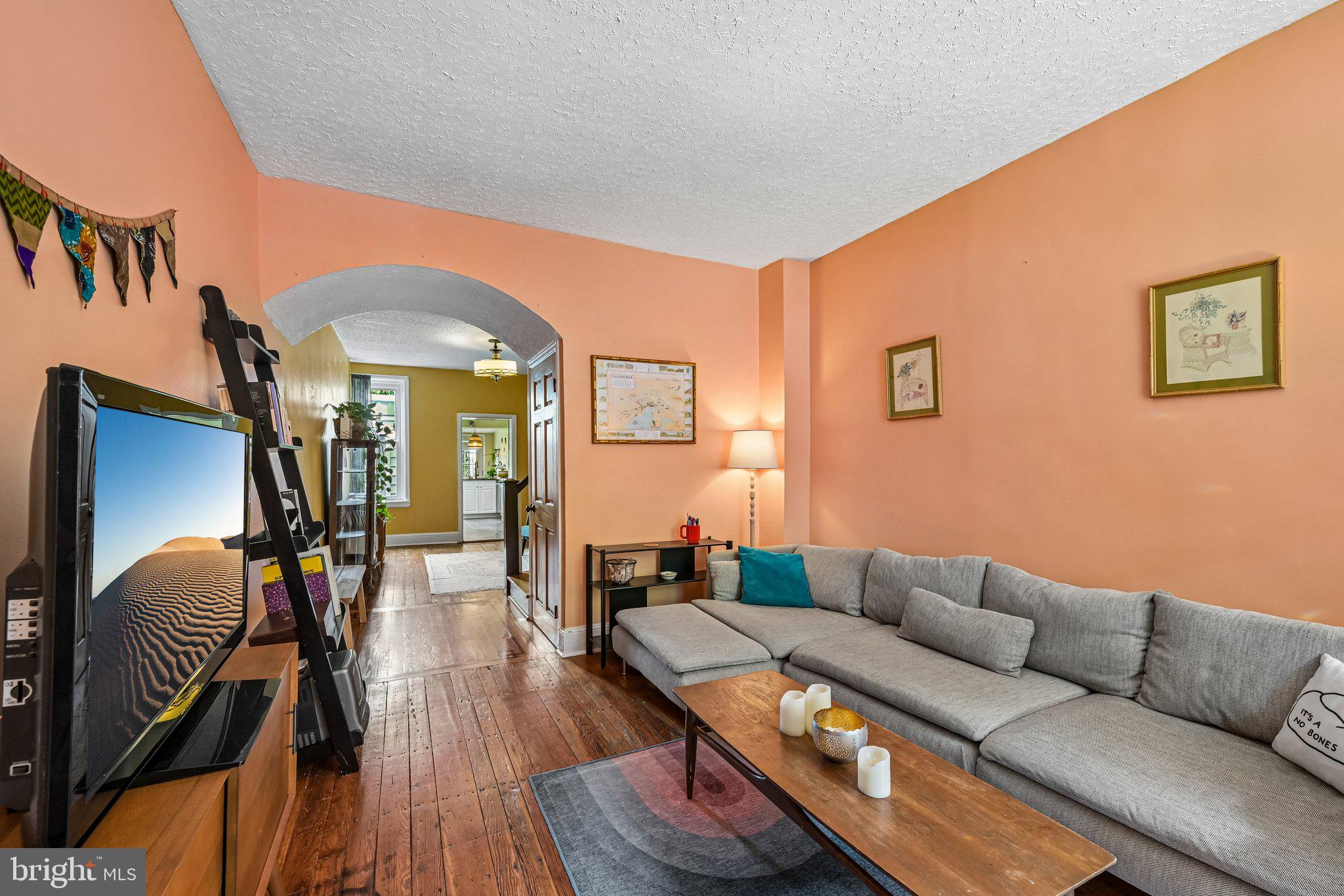 EAST FALLS - Residential