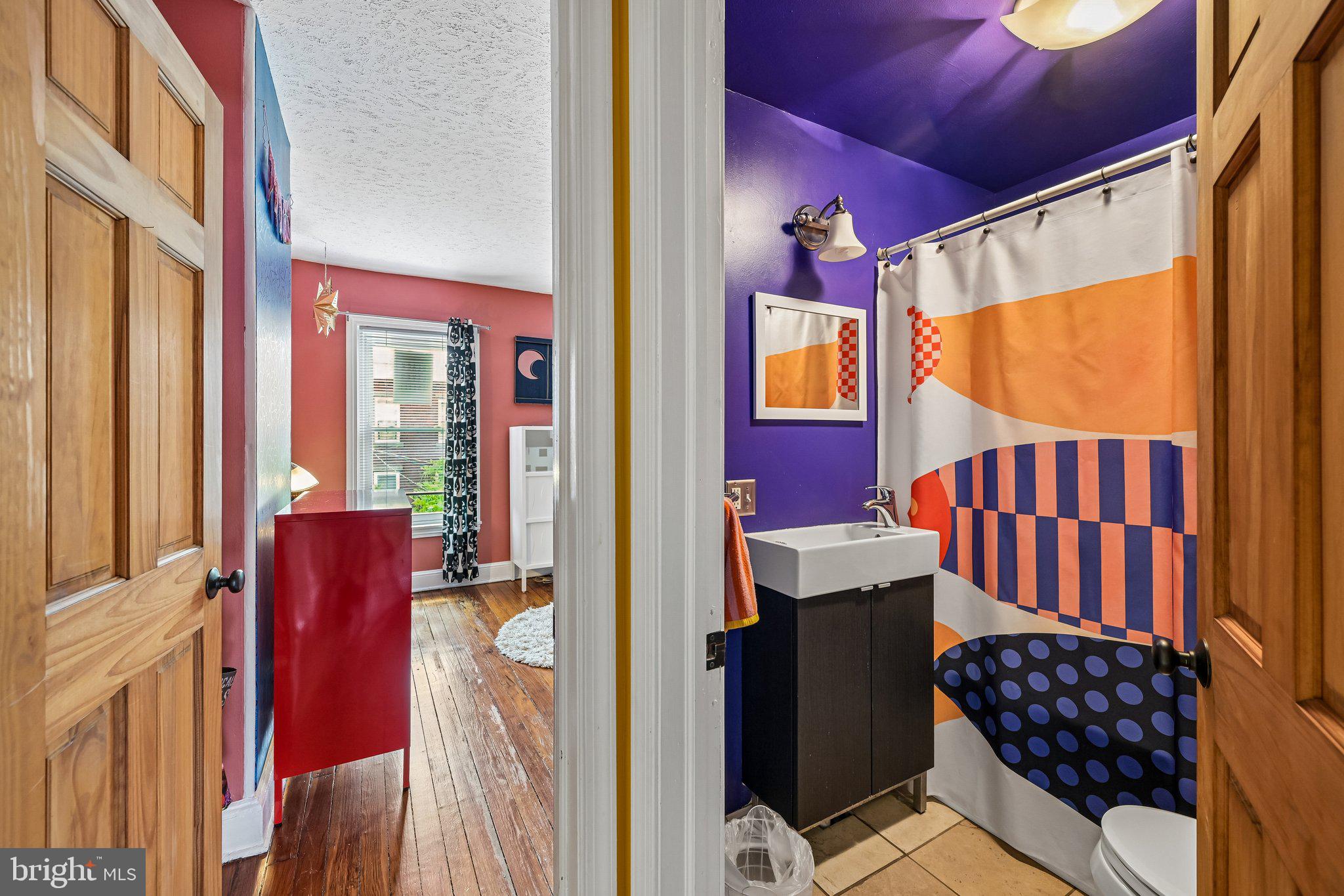 EAST FALLS - Residential
