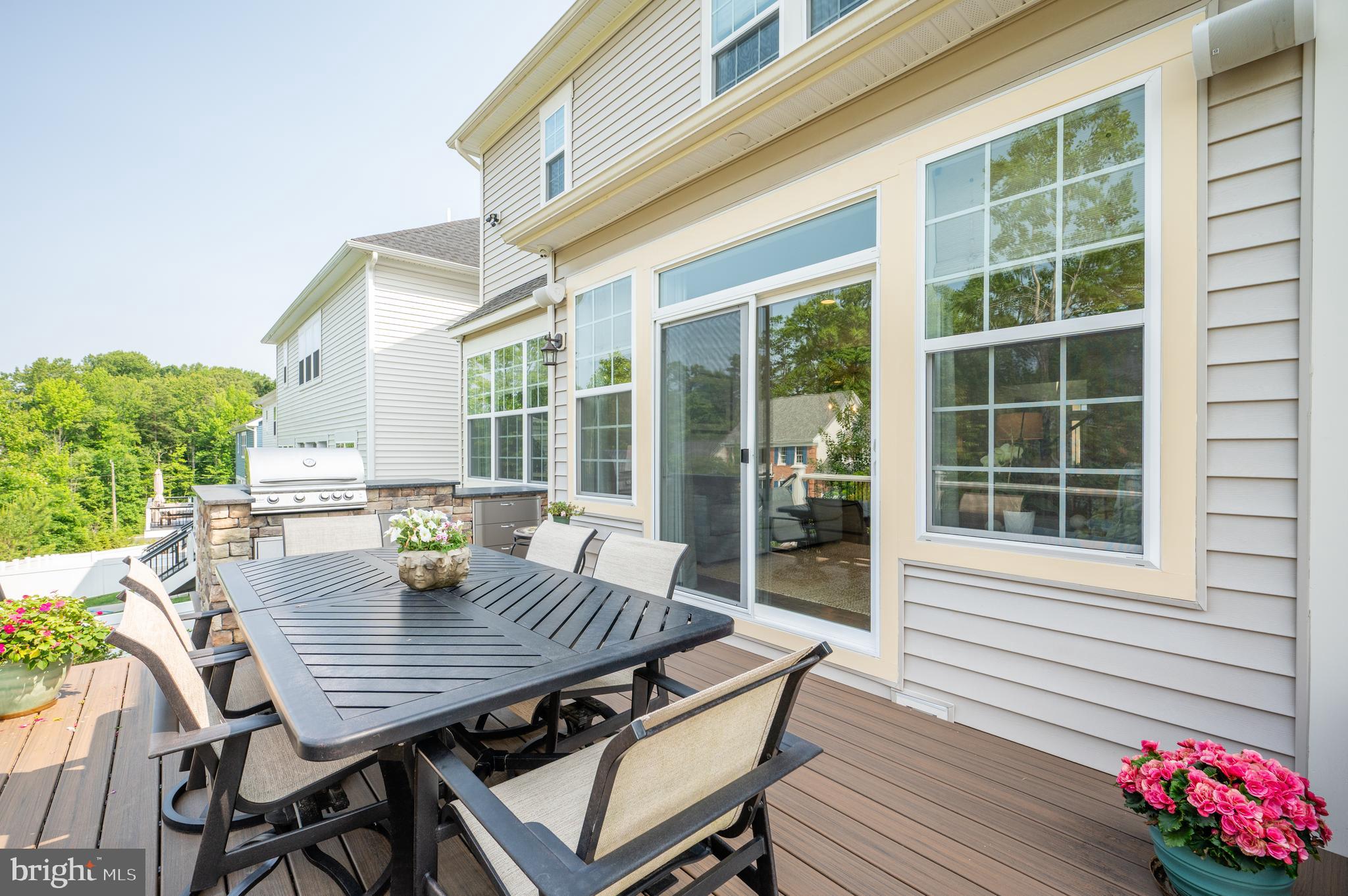 THE RESIDENCES AT MCCONNELL MANOR - Residential