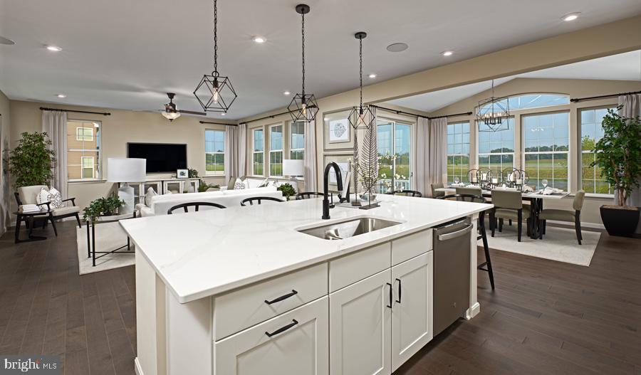 FLETCHER'S GROVE - Residential