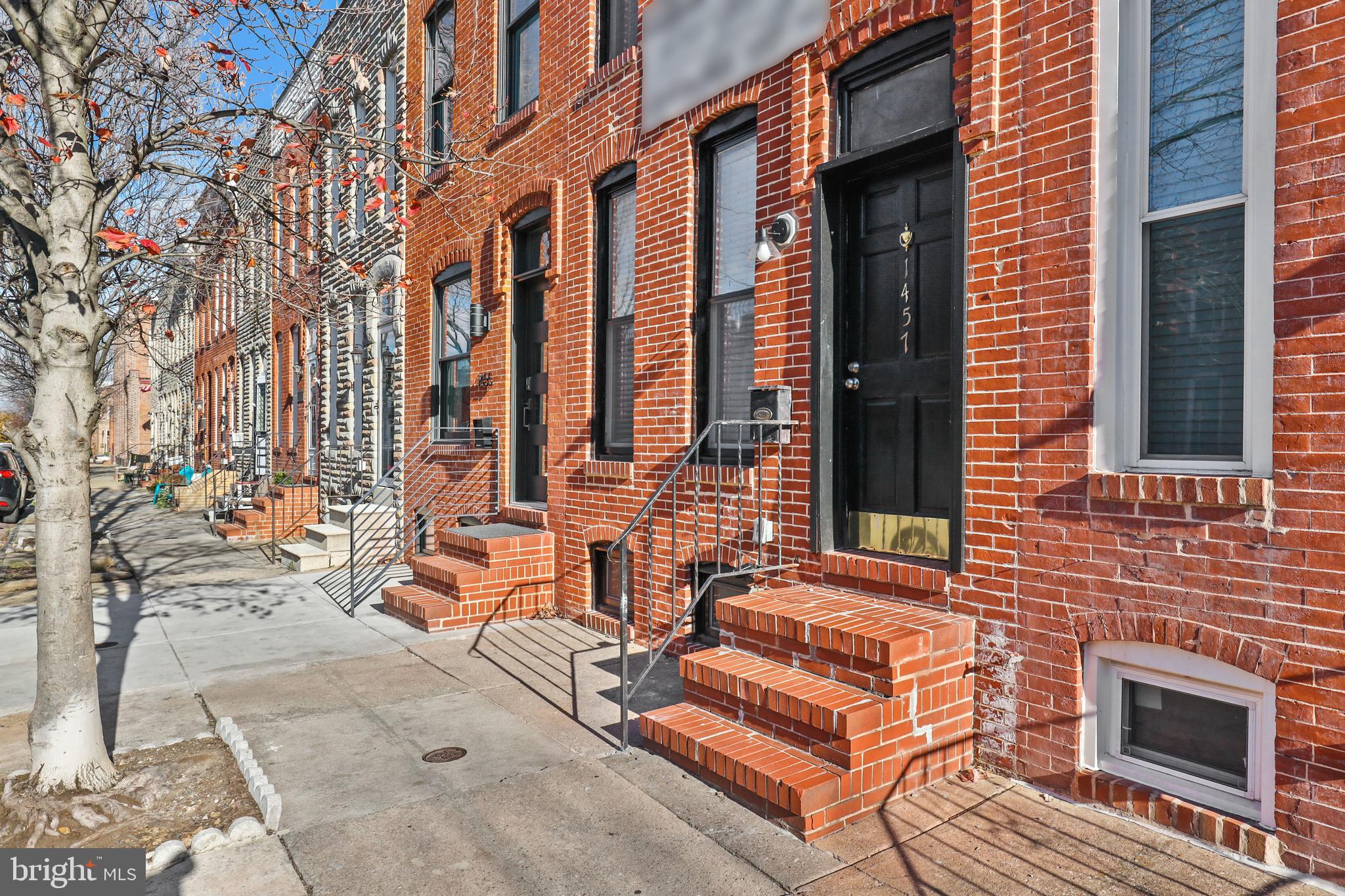LOCUST POINT - Residential