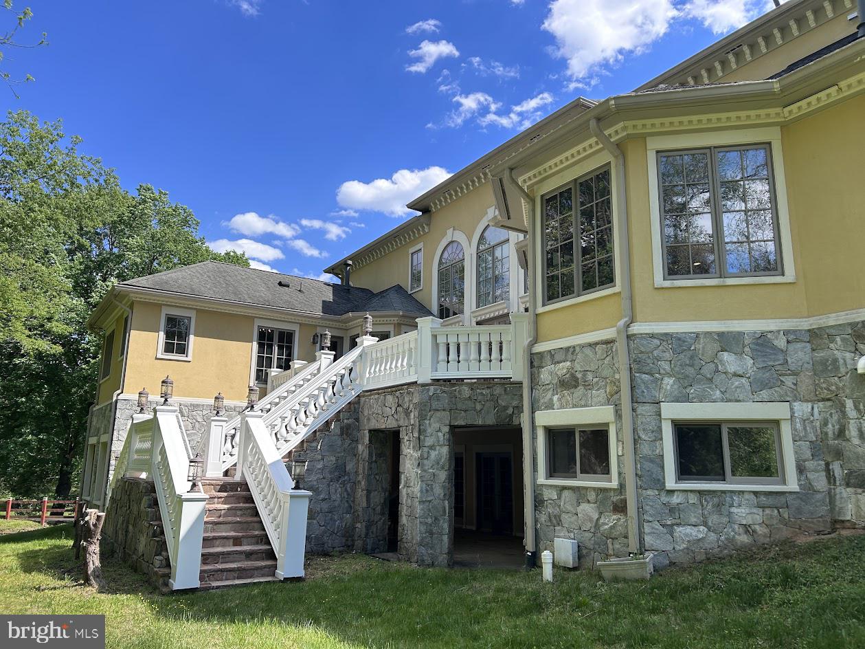 BEACH MILL DOWNS - Residential