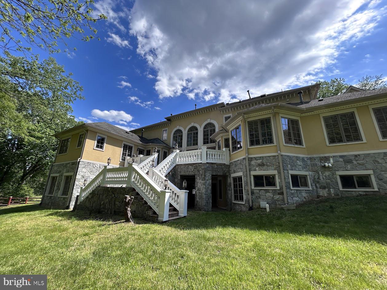 BEACH MILL DOWNS - Residential