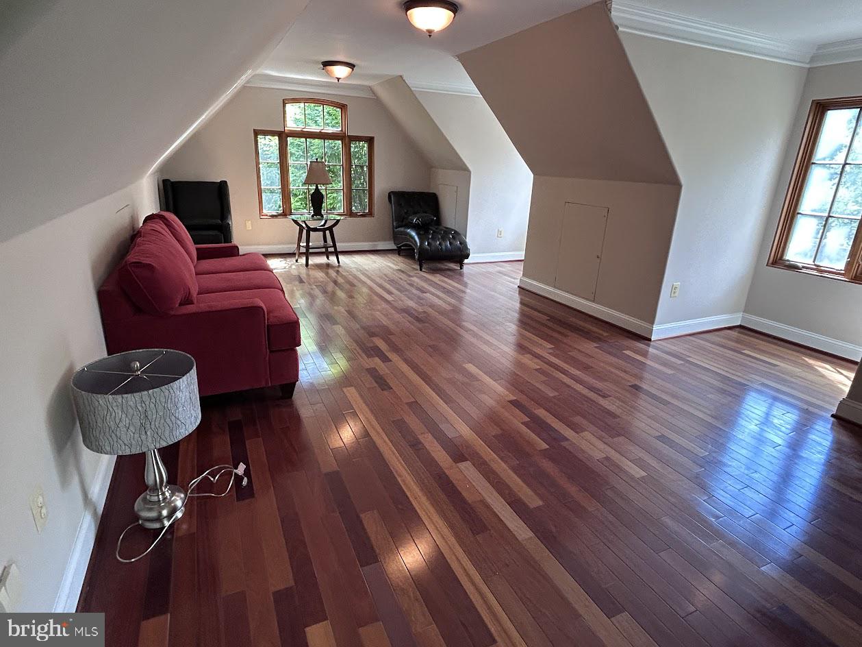 BEACH MILL DOWNS - Residential