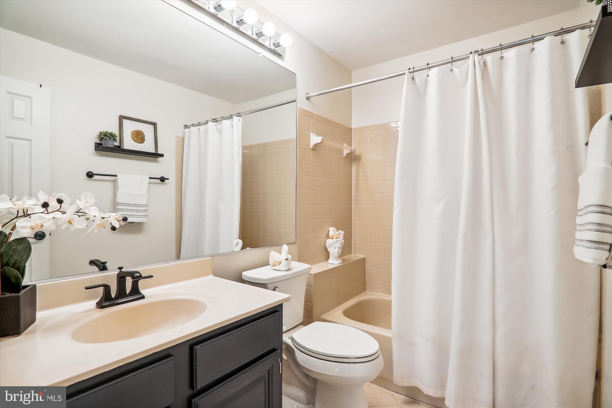 BENTLEY PLACE - Residential